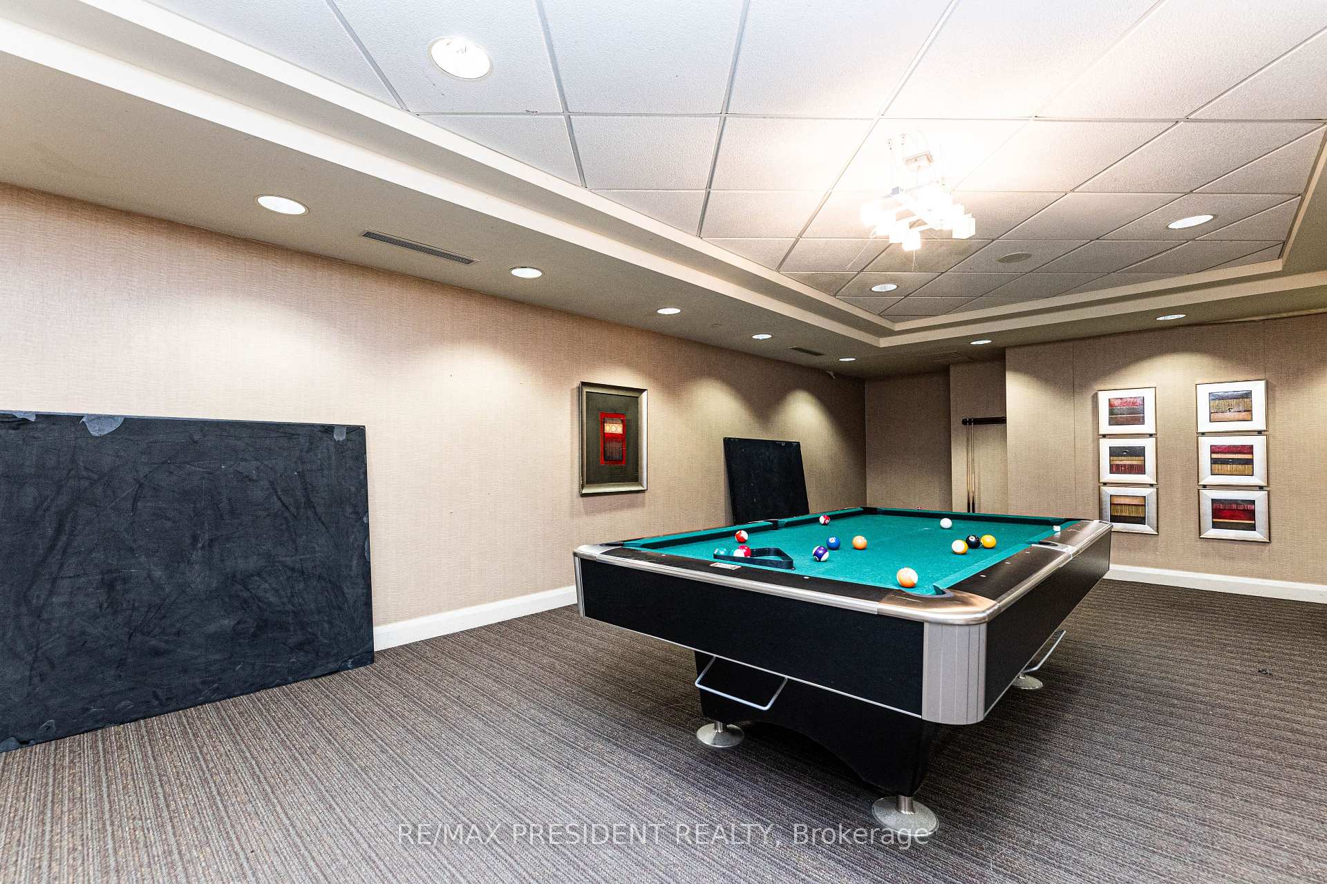 1 Bedroom Condo at 4978 Yonge, Toronto For sale