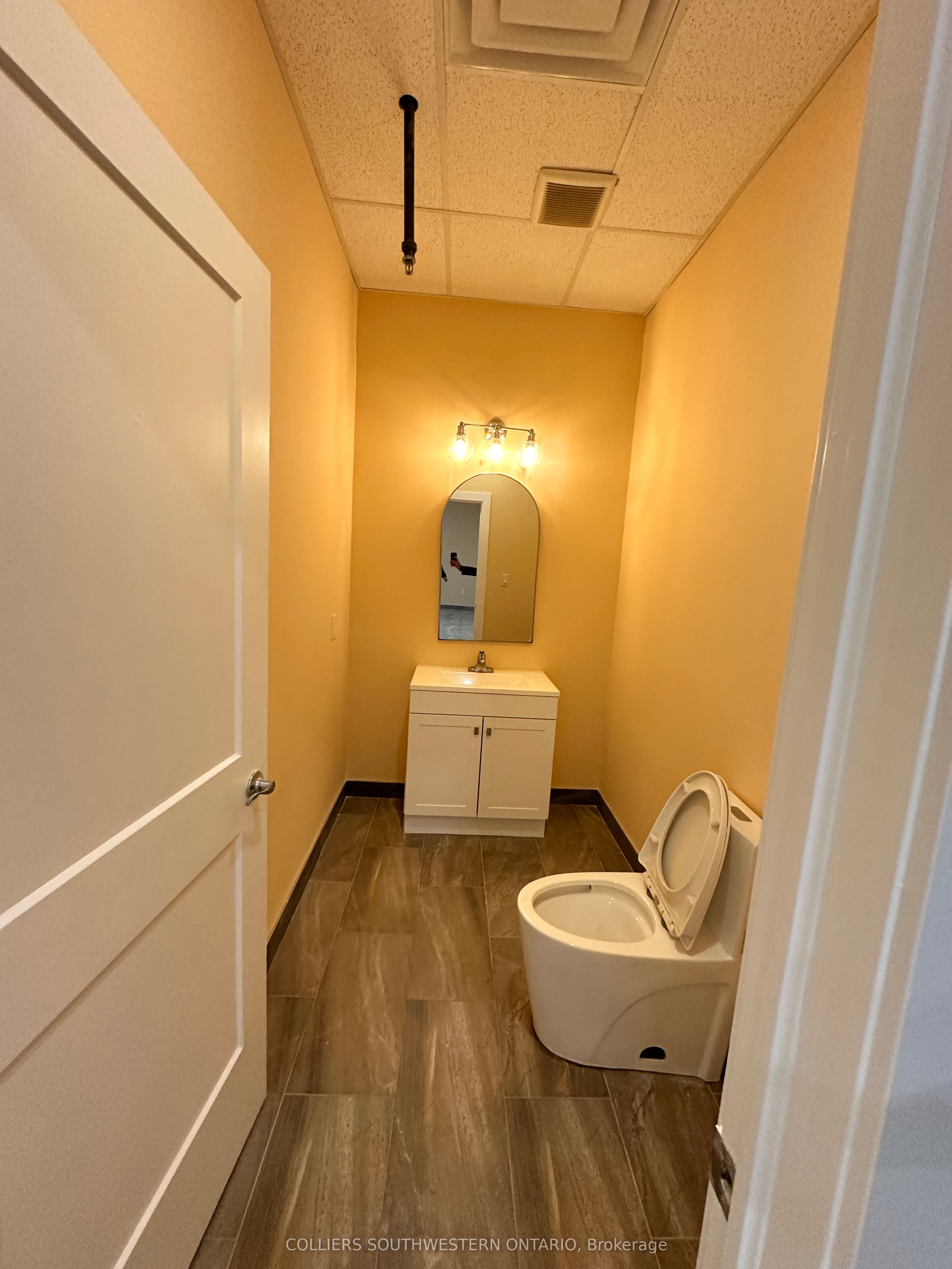 205 Oxford Street E, #C108