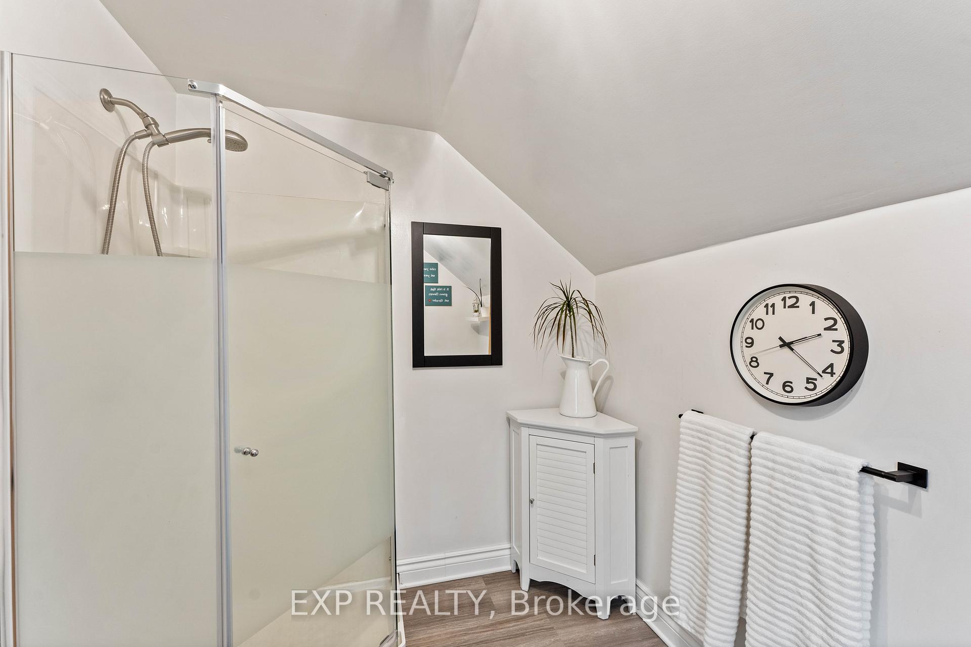 Photo of 72 Station Road, Georgina, ON L0E 1N0