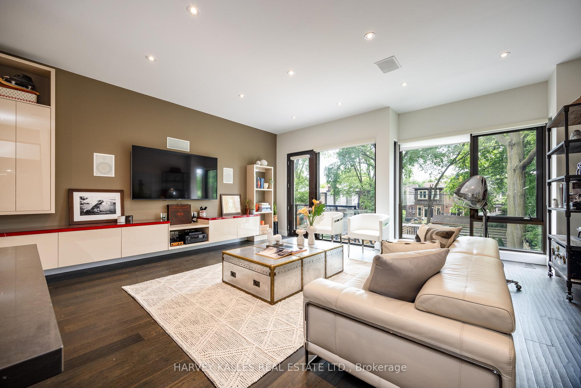 397 Soudan Avenue