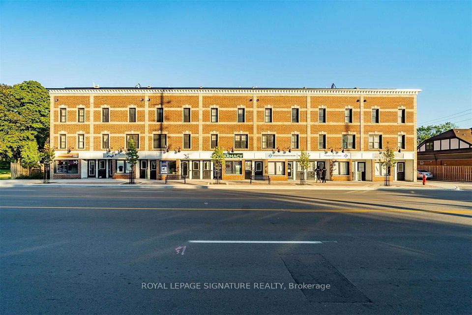 760 Lakeshore