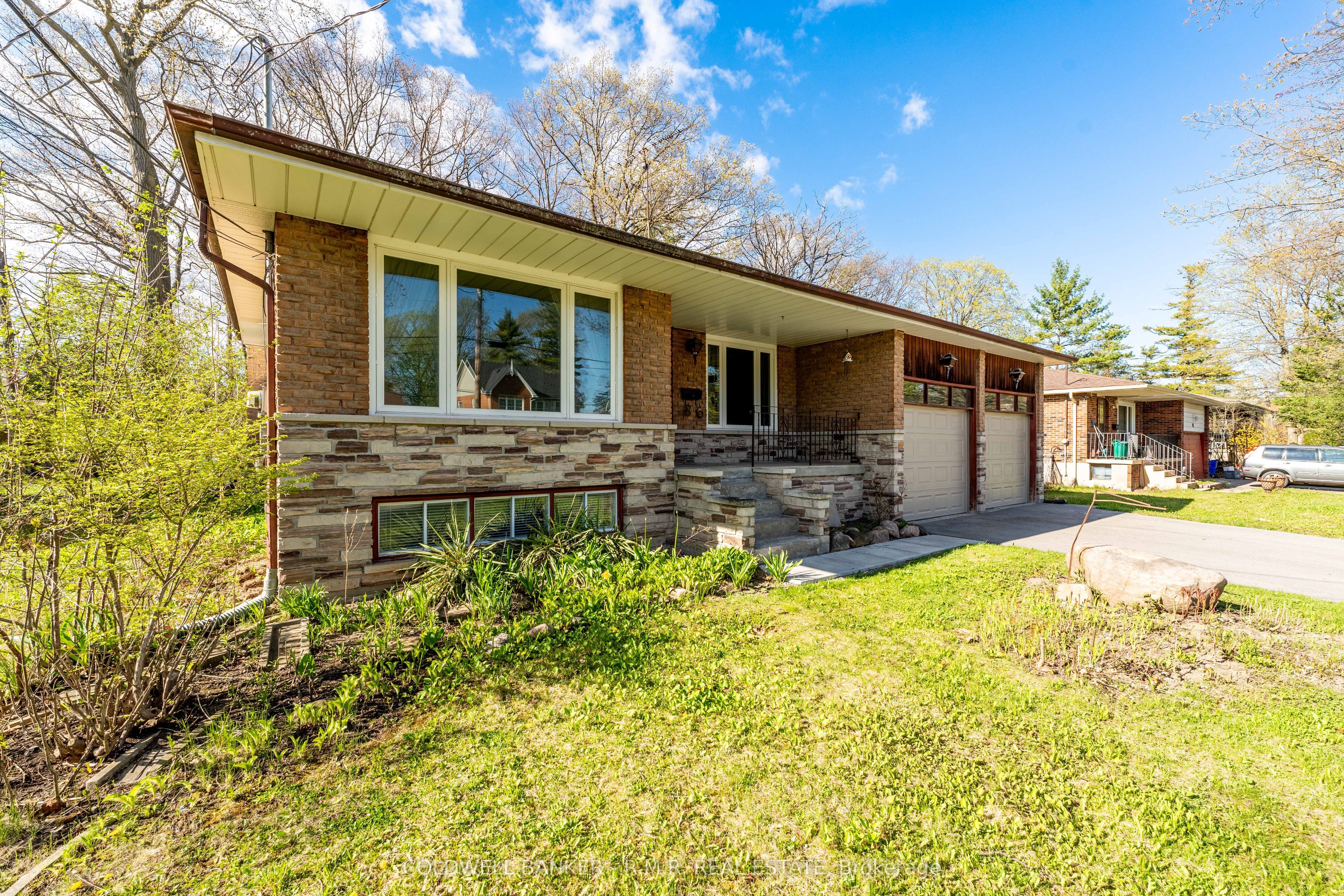86 Twyn Rivers Drive