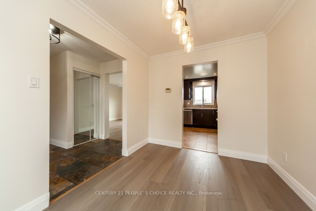 35 Fernbank Place