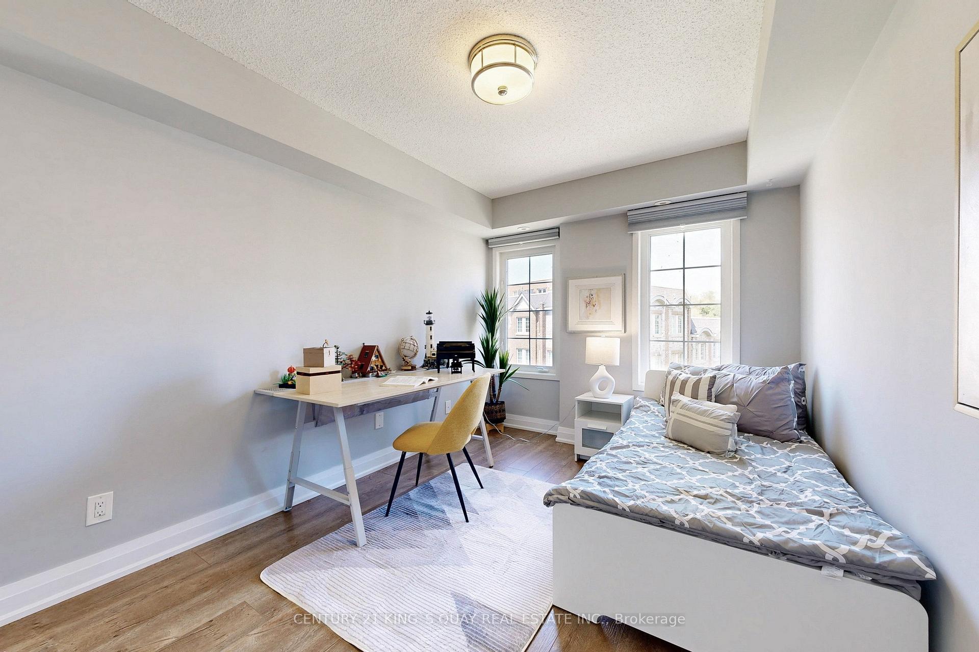 2 Bedrooms Condo at 9 Windermere, Toronto For sale