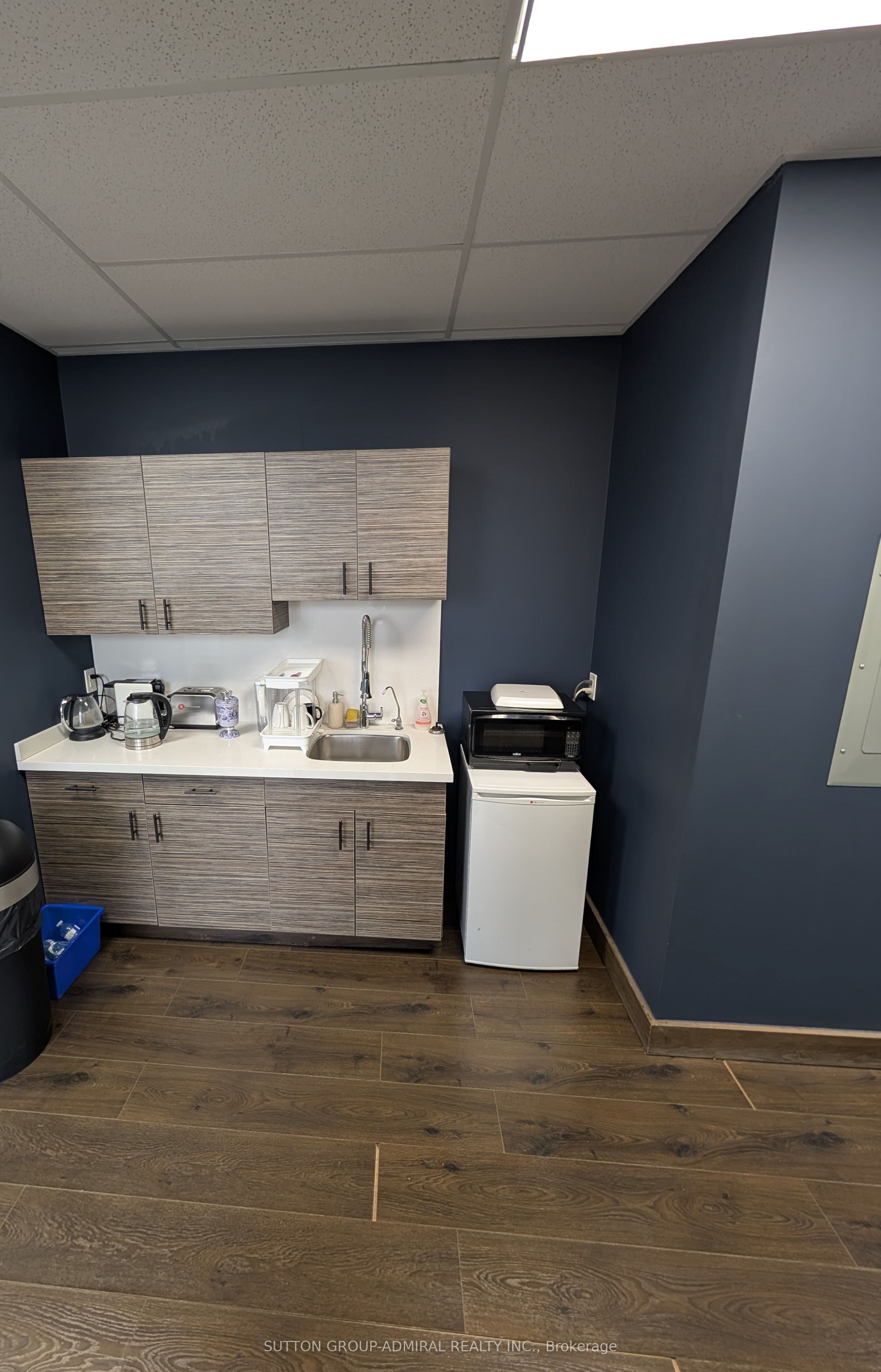 10376 Yonge Street, #301