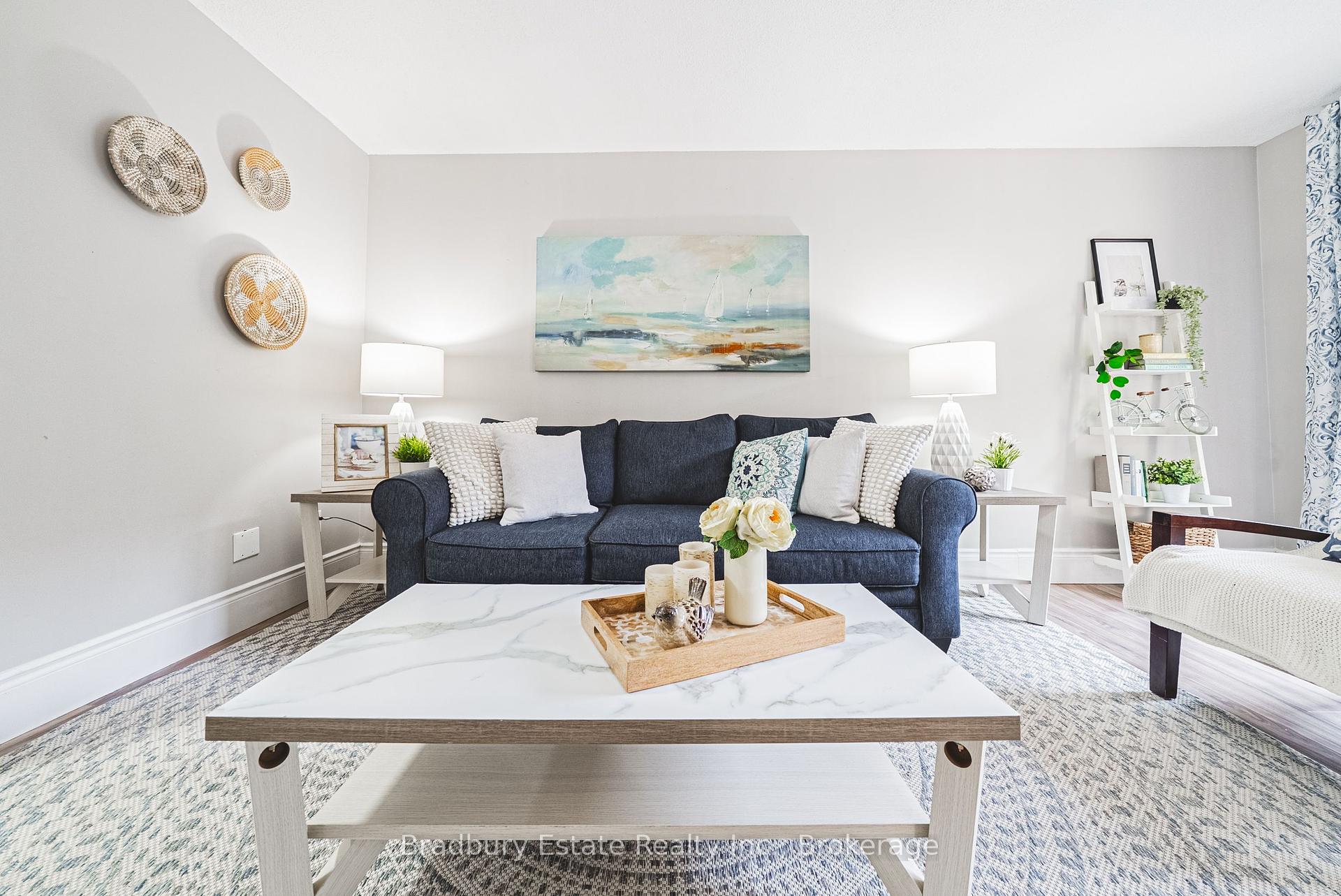 3 Bedrooms Condo at 1489 Ester, Burlington For sale