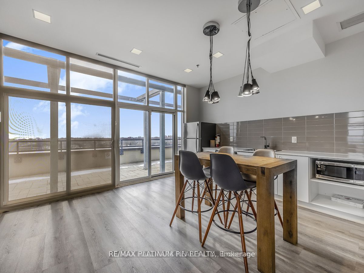 11 Superior Avenue, #812