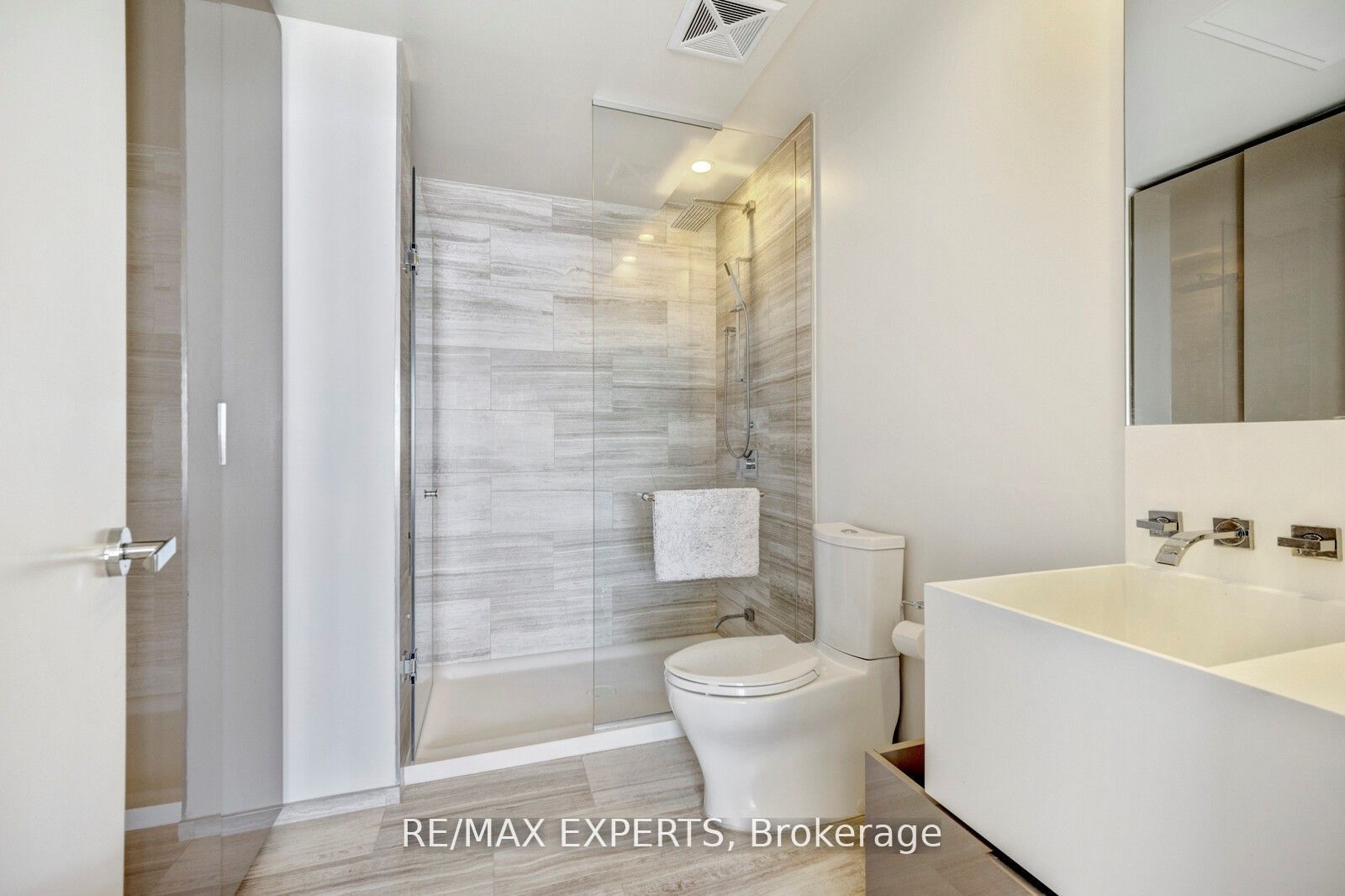1 Bloor Street 7003
