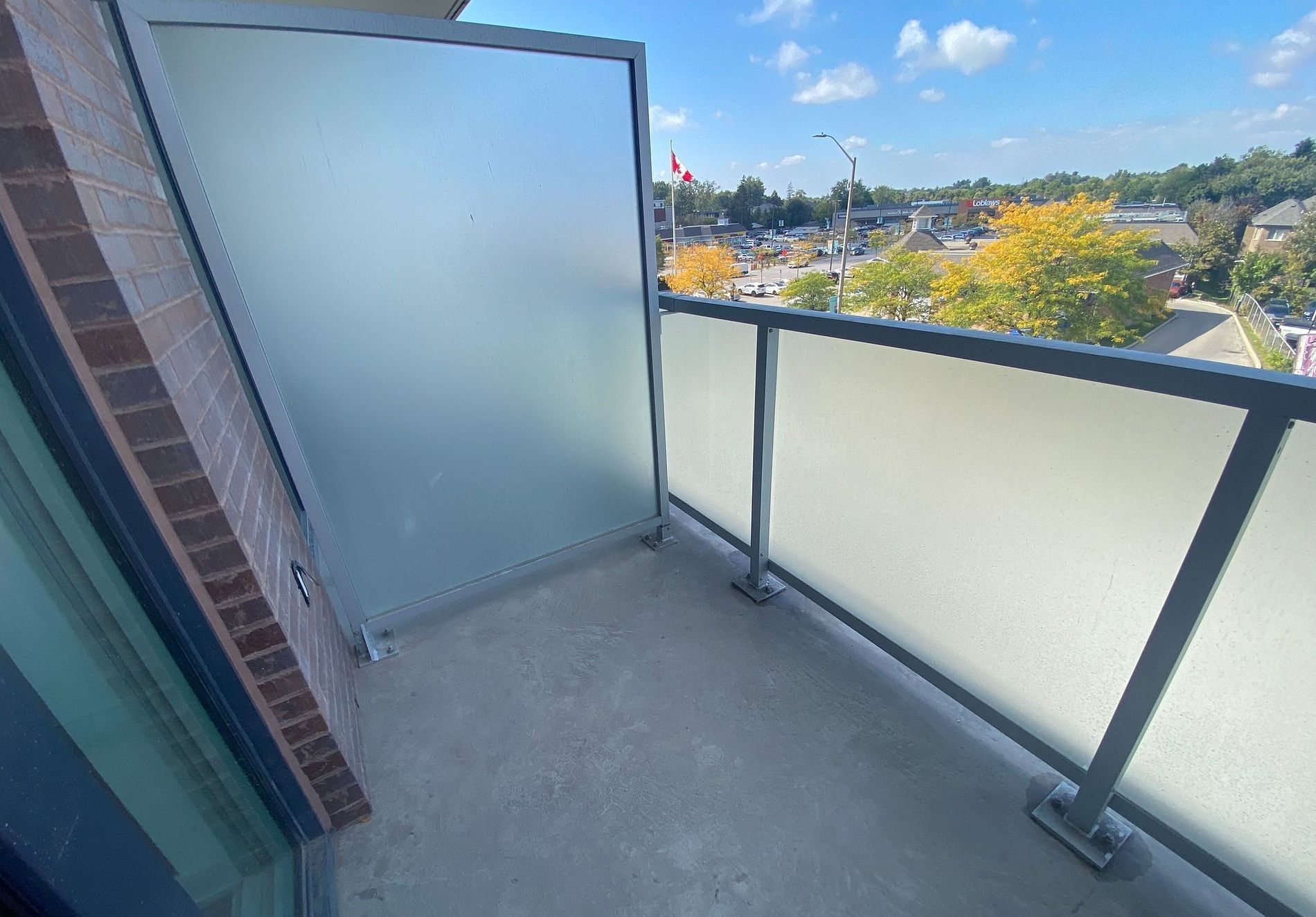 215 Lakeshore Road W 338