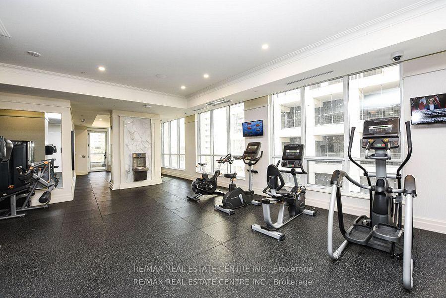 2 Bedrooms Condo at 36 Elm, Mississauga For sale