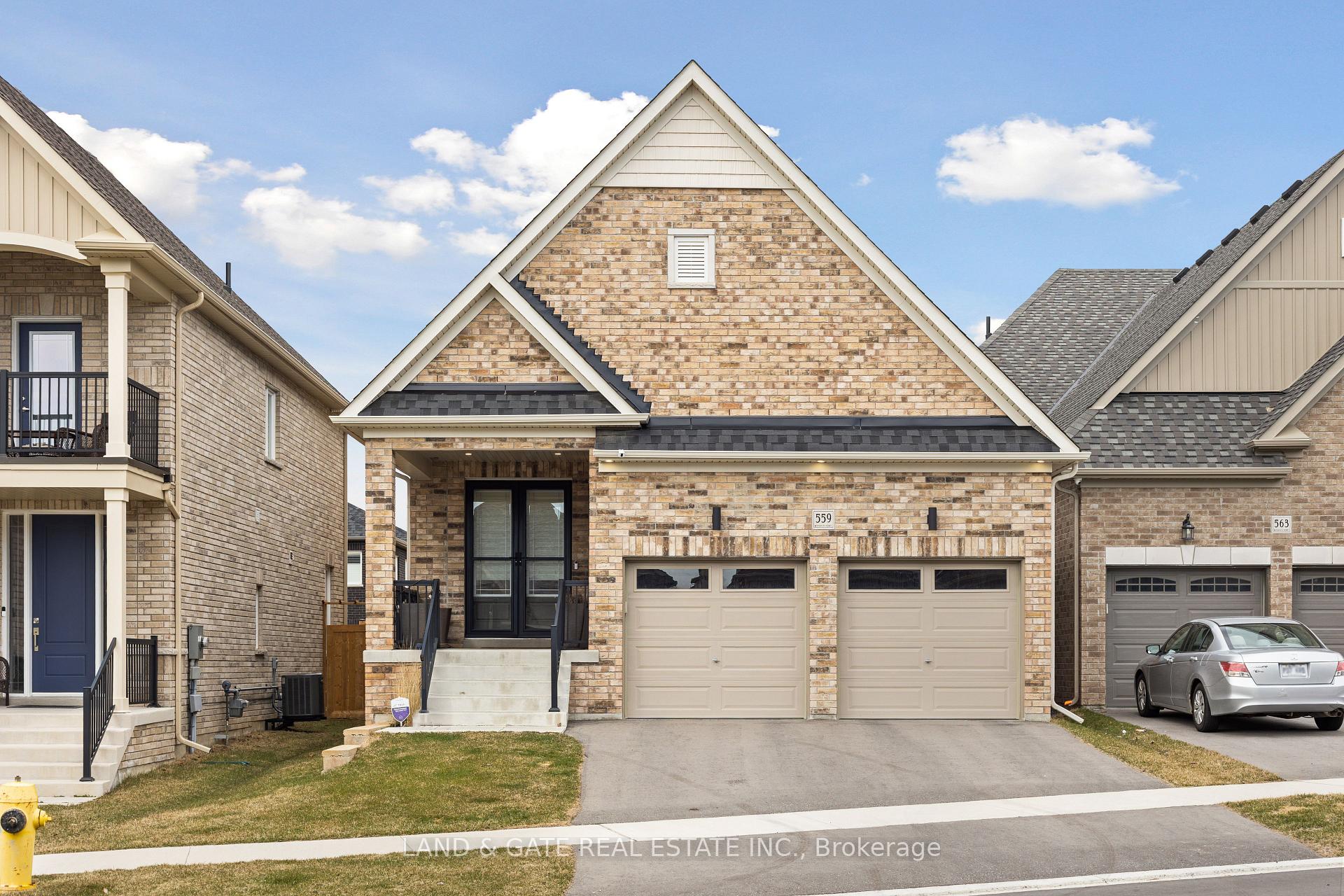559 Askew Court, Oshawa, ON L1H 0M3