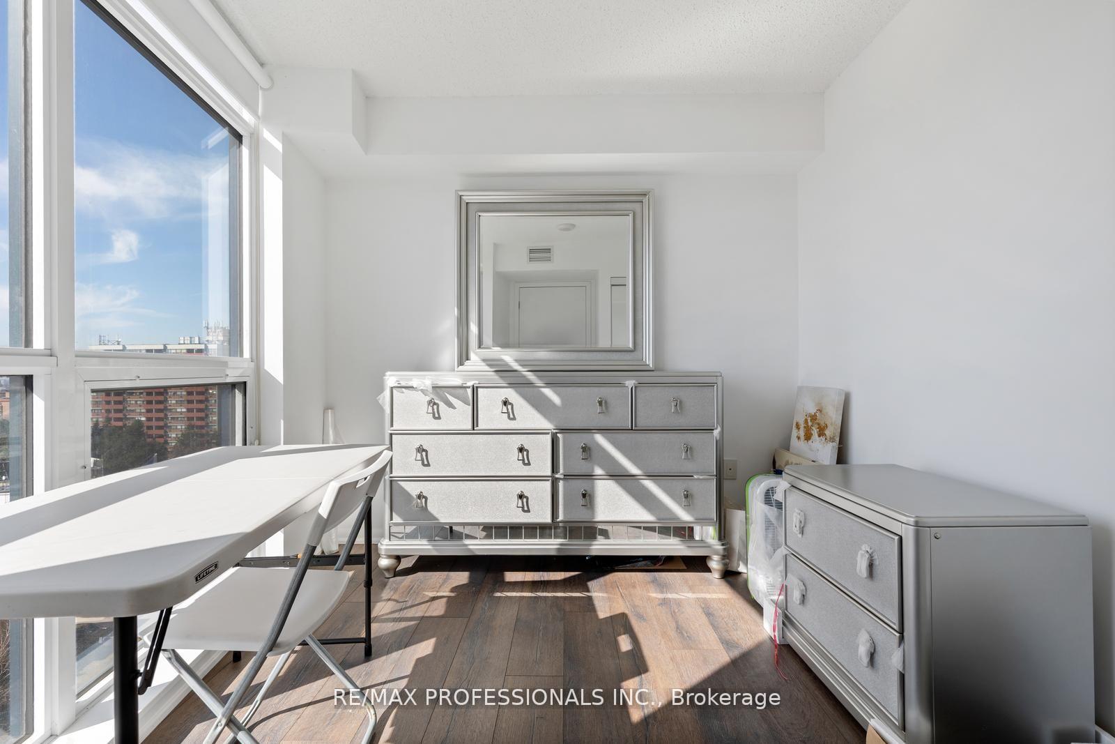 2 Bedrooms Condo at 800 Lawrence,  Toronto For sale