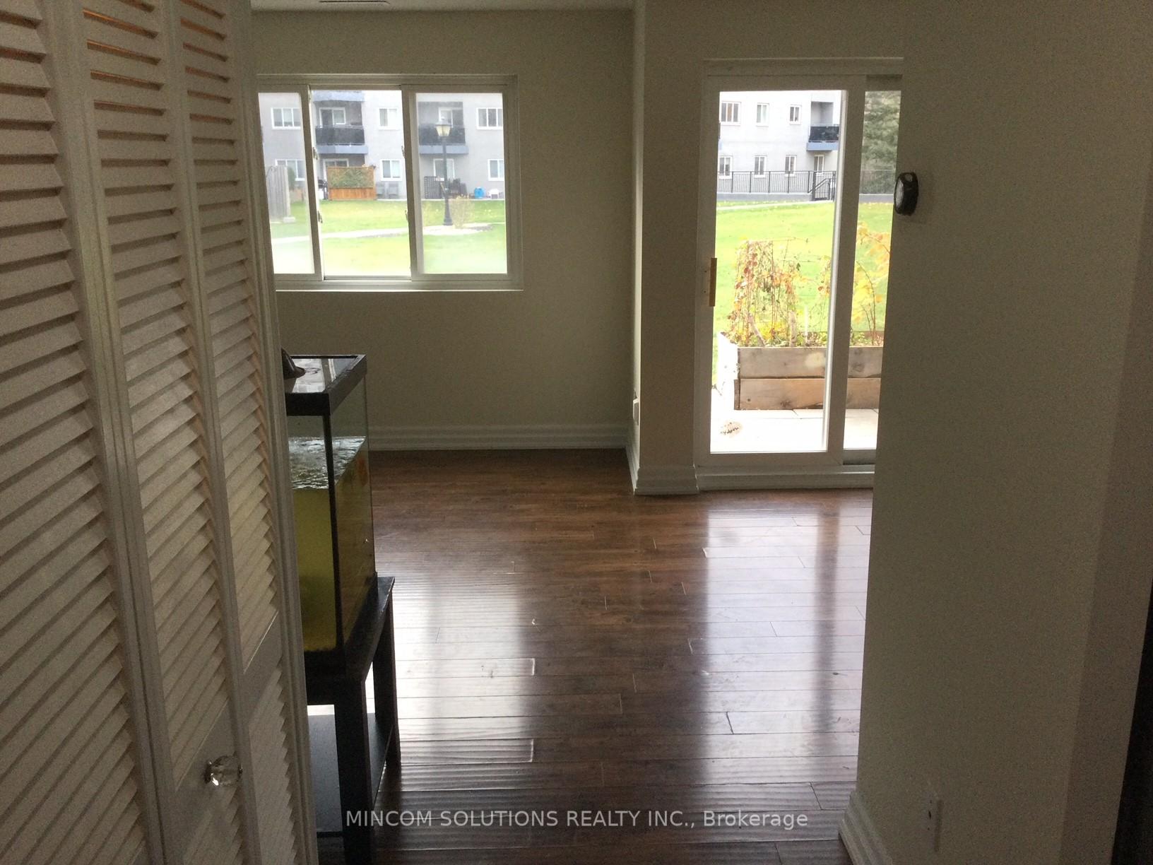 2 Bedrooms Condo at 2001 Bonnymede,  Mississauga For sale