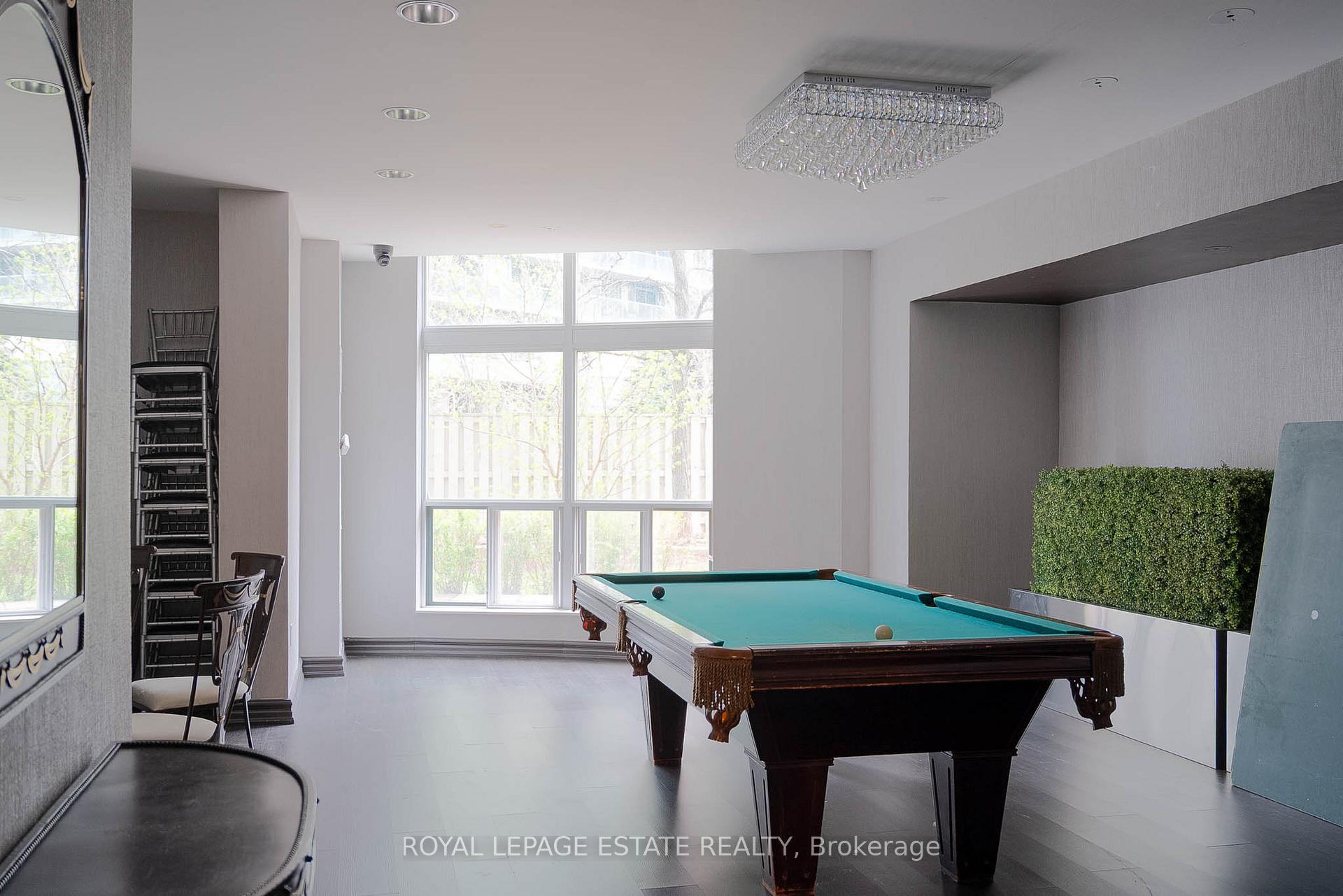 3 Bedrooms Condo at 23 Lorraine,  Toronto For sale