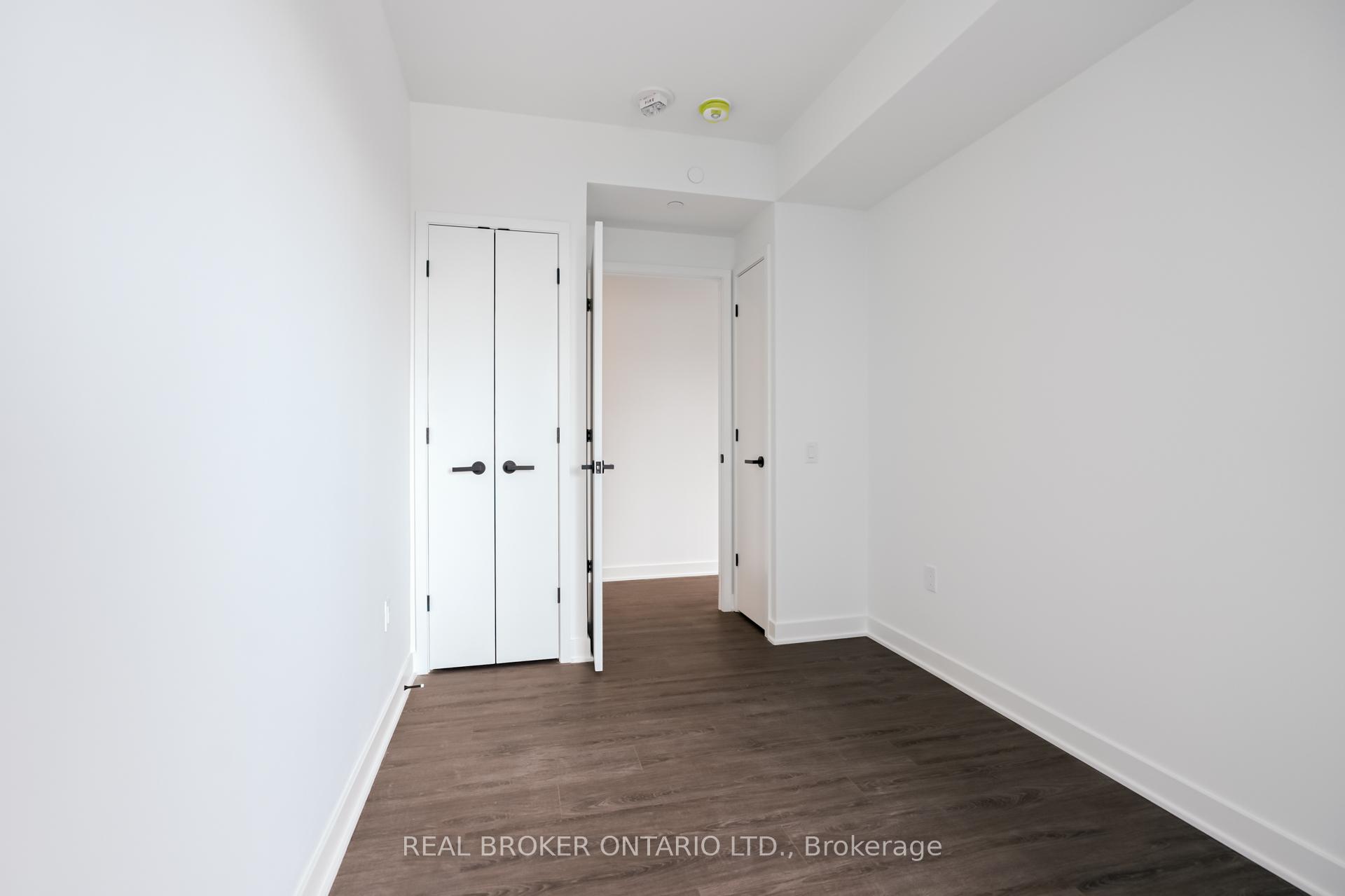 3 Bedrooms Condo at 55 Charles St, Toronto For sale