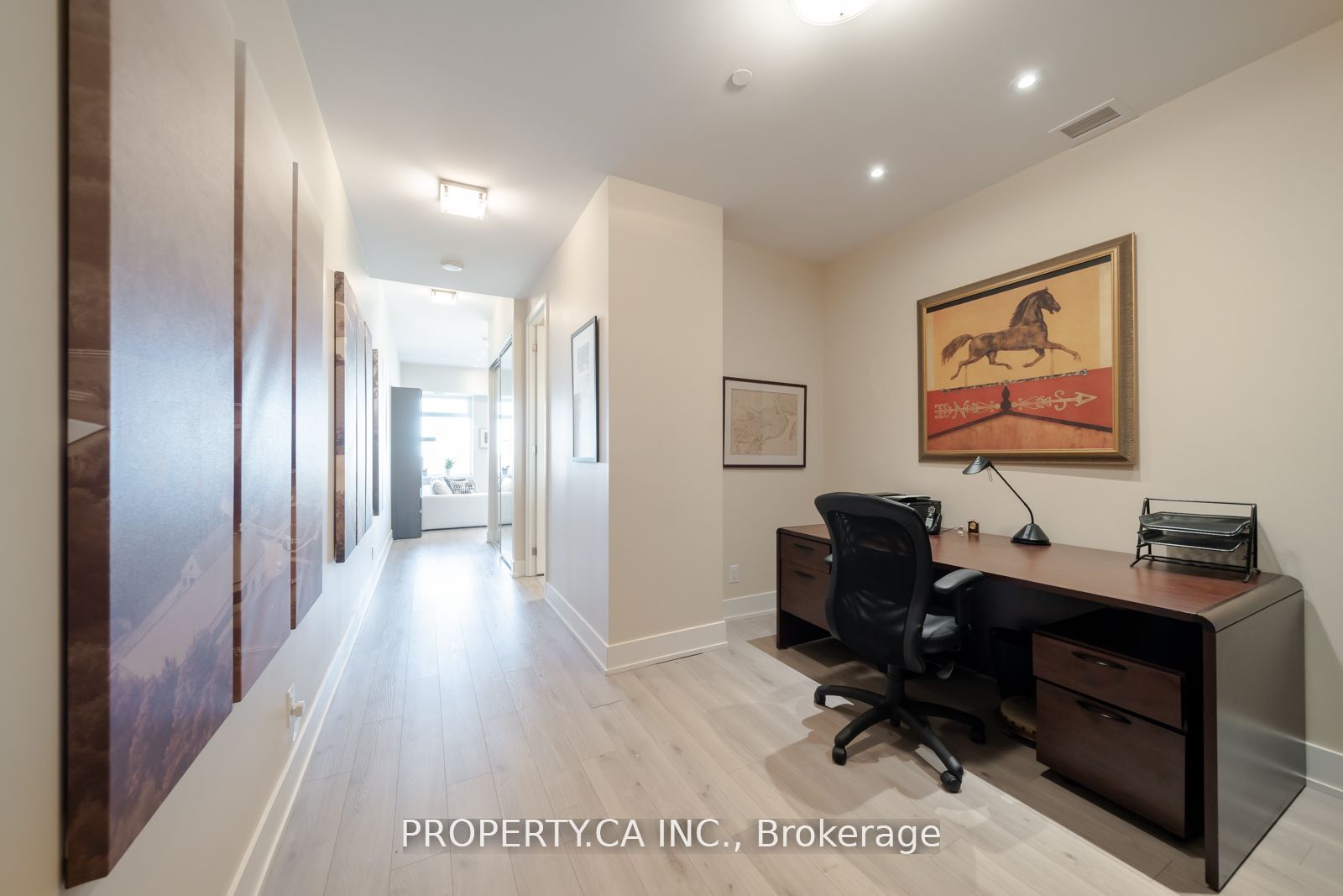 111 St Clair Avenue W, #1728