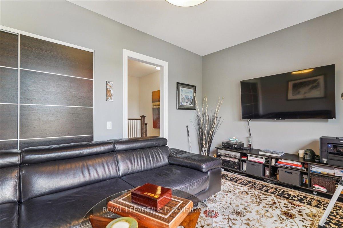 4 Bedrooms Condo at 361 Roehampton, Toronto For sale