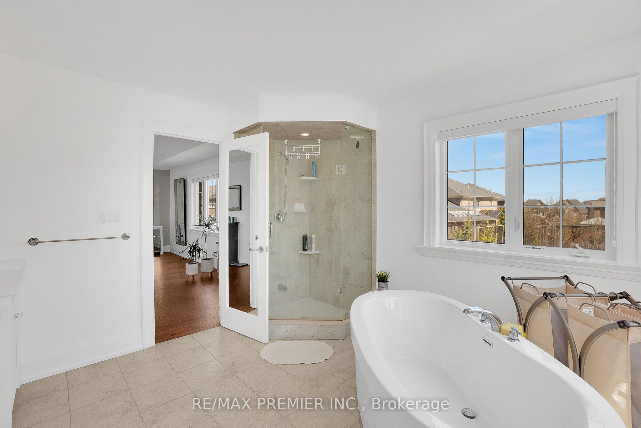 116 Torrey Pines Road