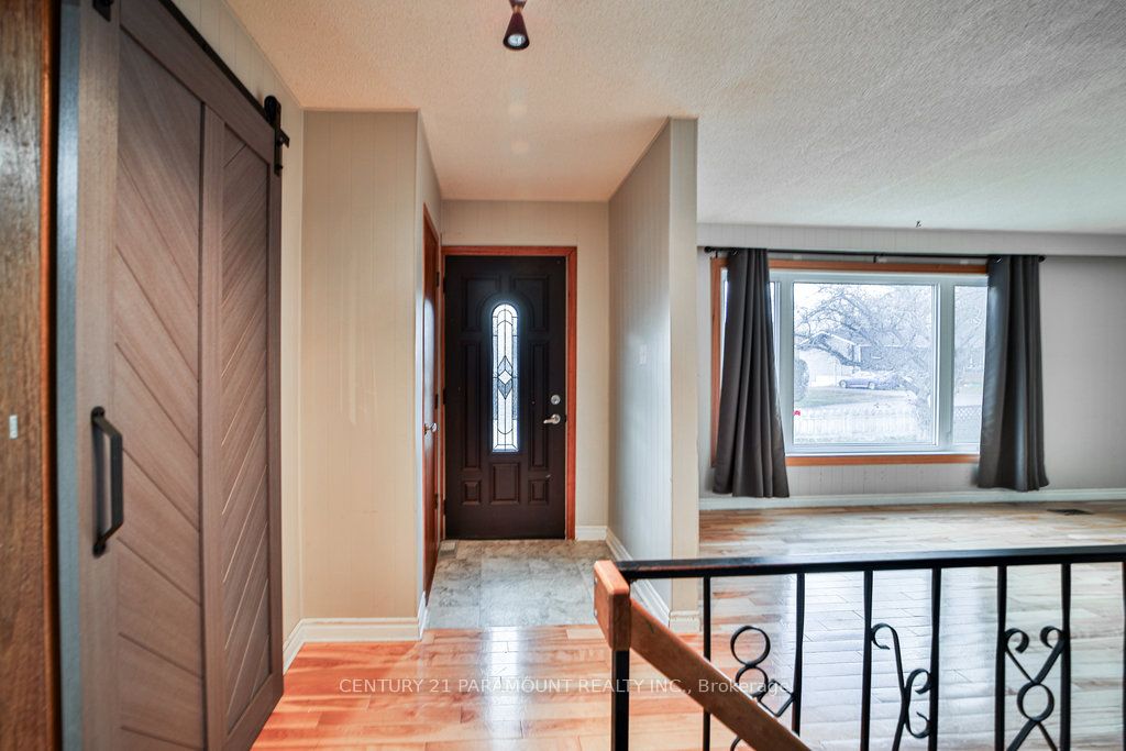 23 Hope Street W