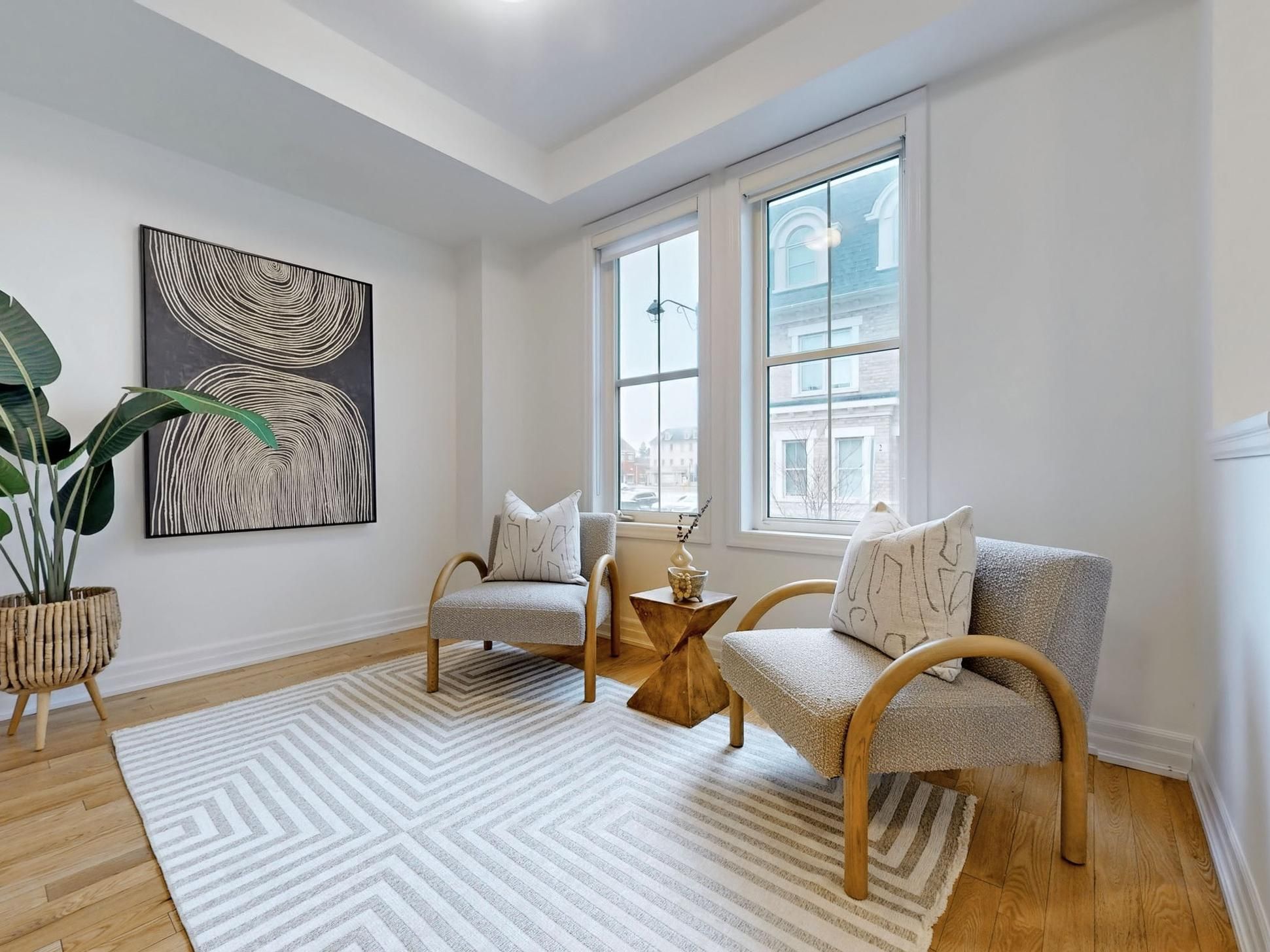 5 Amherst Circle