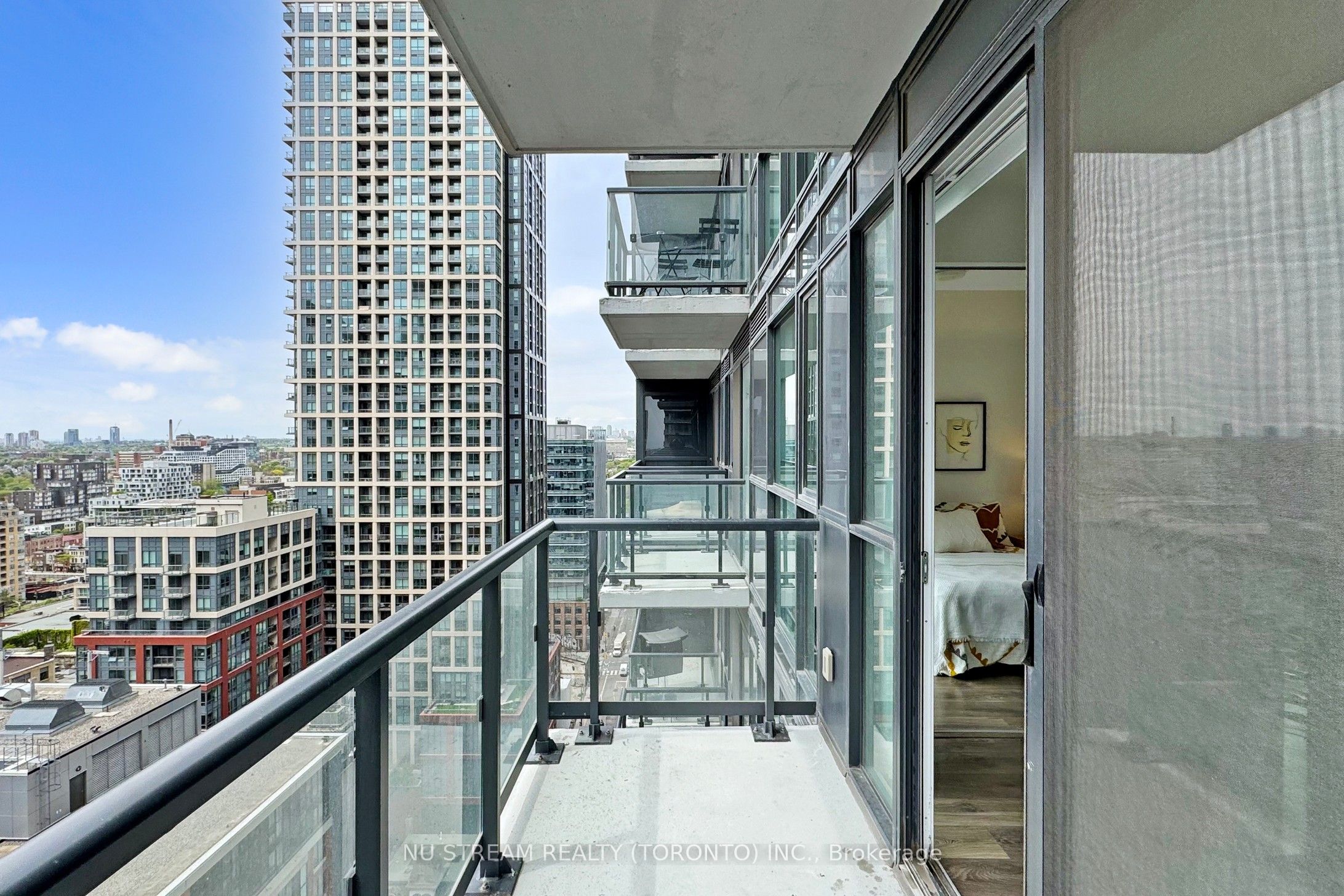 87 Peter Street, #2302