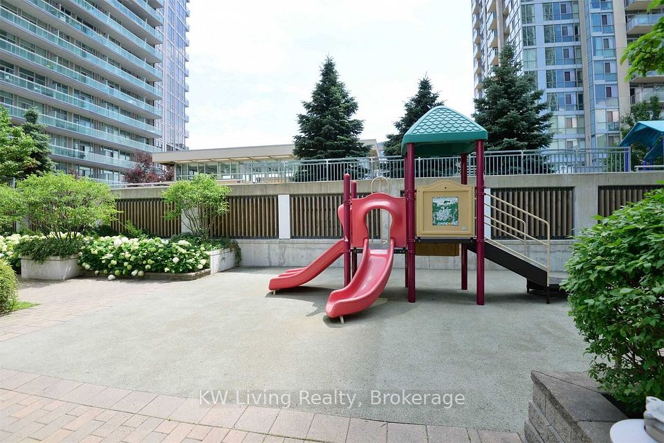 https://trreb-image.ampre.ca/tgf_tIpEpLUd50dow2yGrUxA2PJqVe1oiPG9JhYqvh0/rs:fit:960:960/wm:.5:so:0:50:.4/wmsh:10/wmt:PHNwYW4gZm9yZWdyb3VuZD0nd2hpdGUnIGZvbnQ9JzY4Jz5LVyBMaXZpbmcgUmVhbHR5LCBCcm9rZXJhZ2U8L3NwYW4-/L3RycmViL2xpc3RpbmdzLzQxLzA2Lzc5LzA3L3AvZDkwZjc4NDQtOWMyZS00OGEzLWIzNzktMzZjYmU5MTlhOWY5LmpwZw.jpg