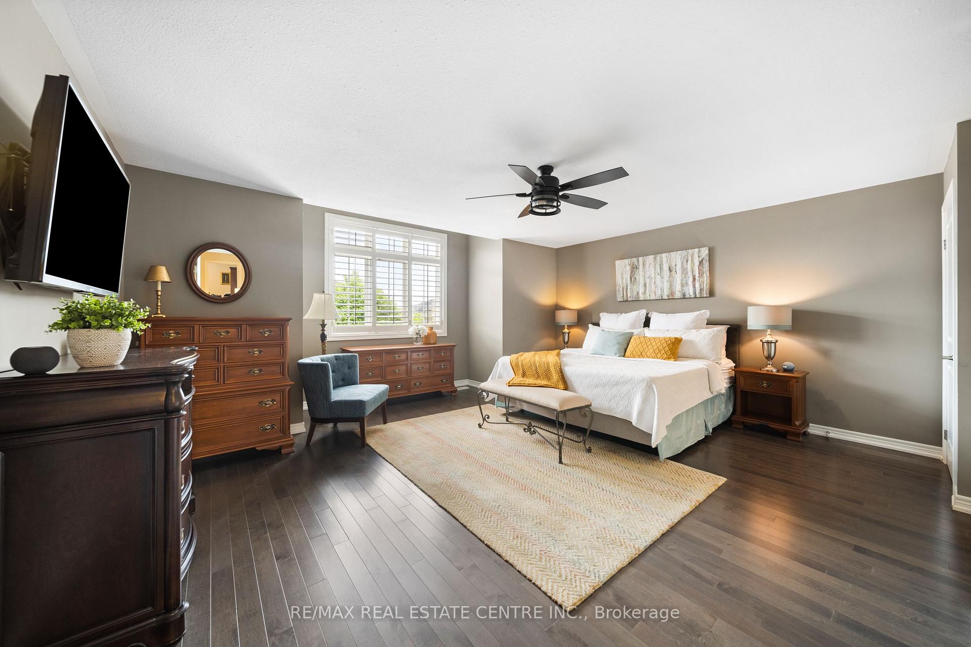 3 Bedrooms Condo at 441 Stonehenge, Hamilton For sale