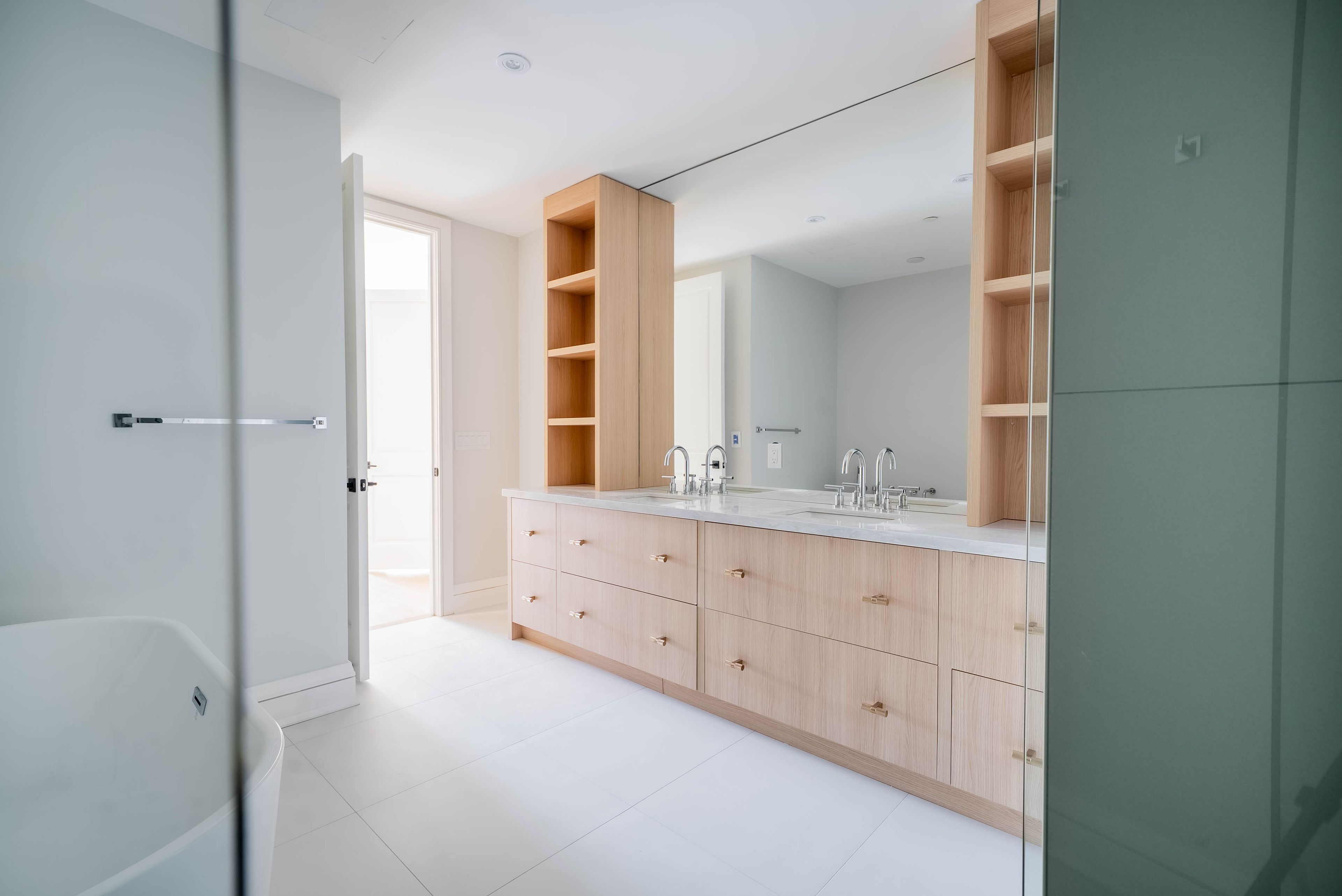 2010 Bathurst Street 6A