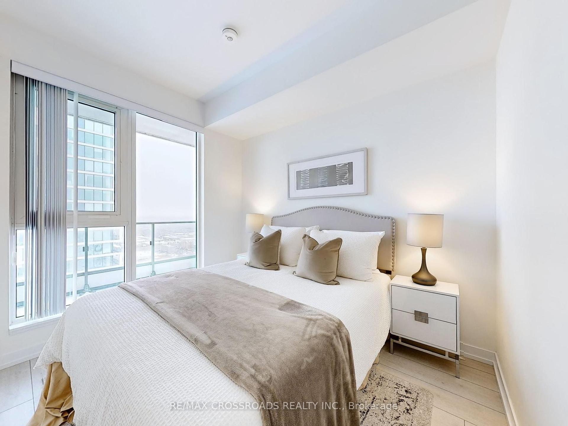 1 Bedroom Condo at 950 Portage, Vaughan For sale