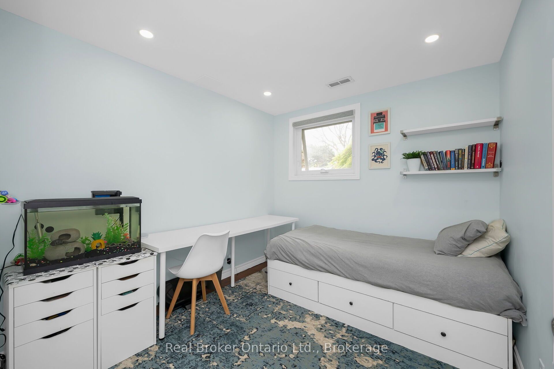615 Sheraton Road