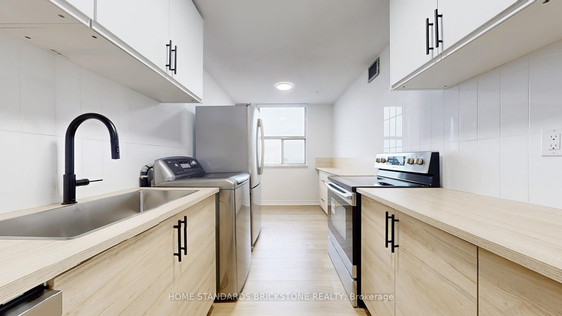 3 Bedrooms Condo at 205 Hilda, Toronto For sale