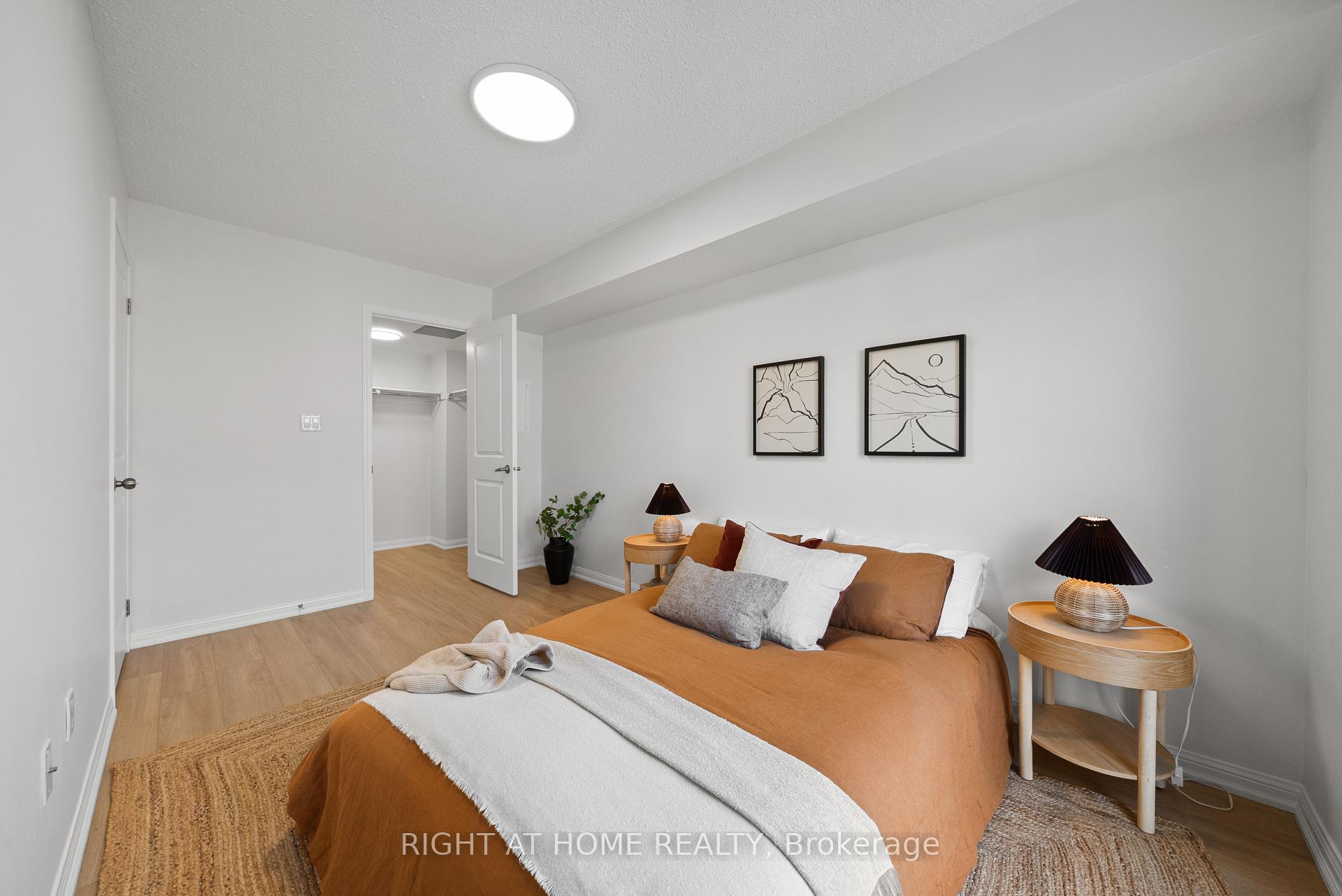 3 Bedrooms Condo at 11 Foundry, Toronto For sale