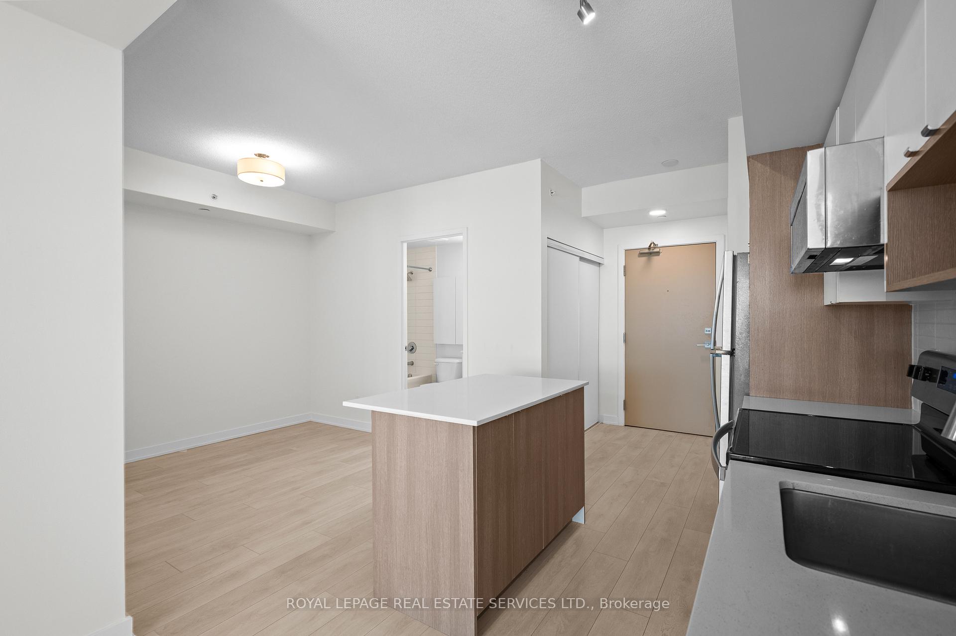 1 Bedroom Condo at 1117 Cooke, Burlington For sale