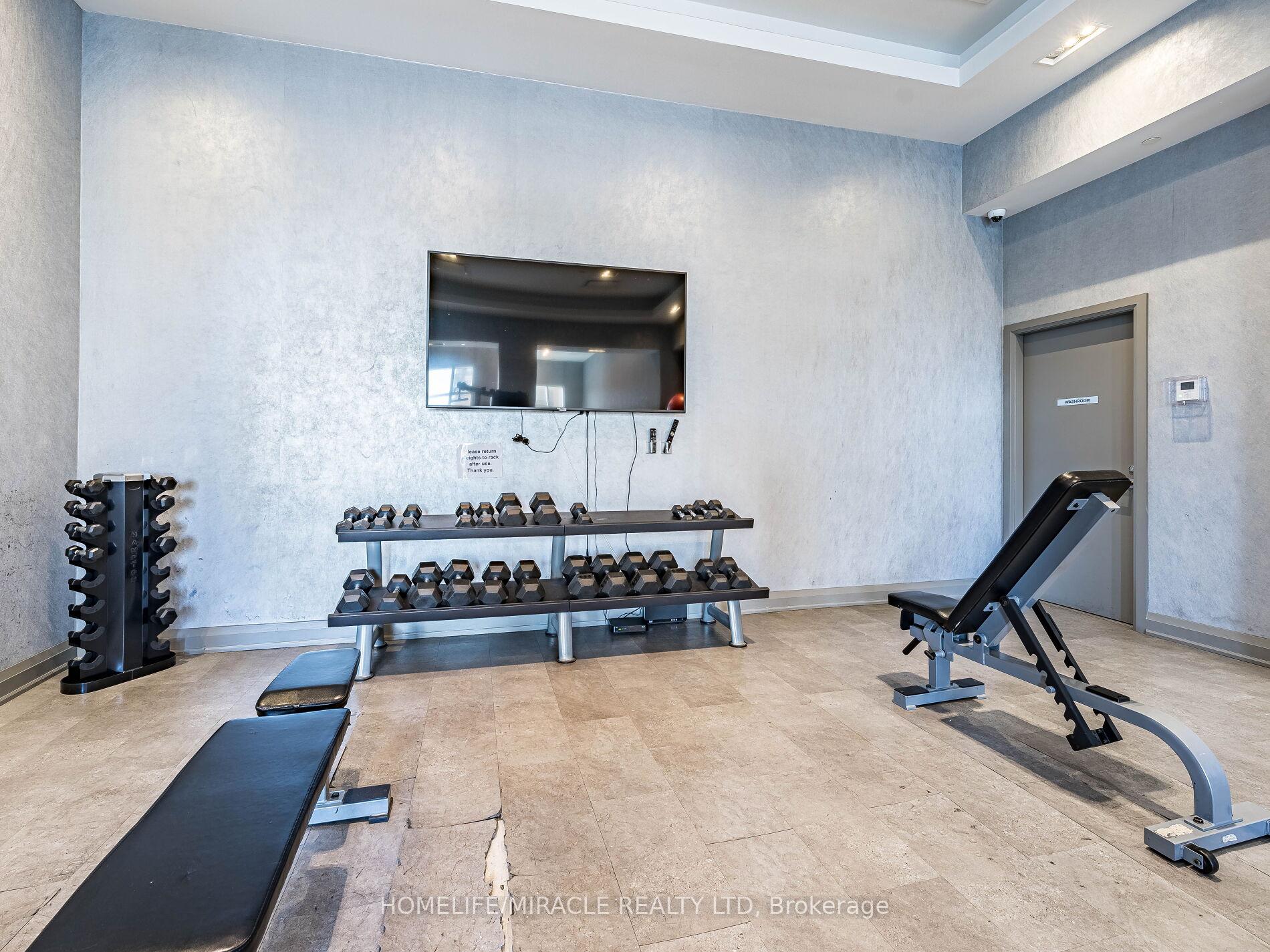 3 Bedrooms Condo at 30 Meadowglen, Toronto For sale