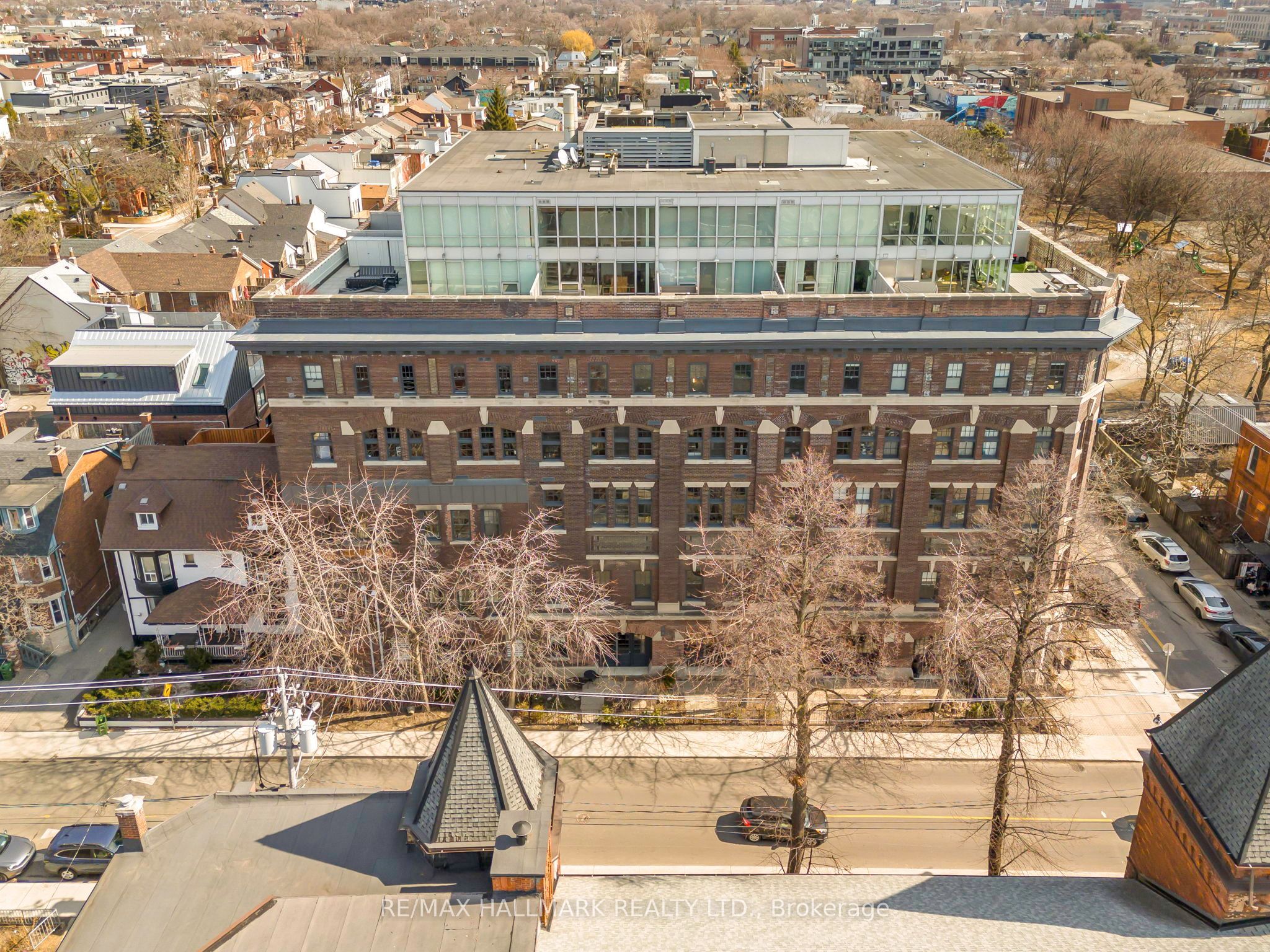 183 Dovercourt Road, #106
