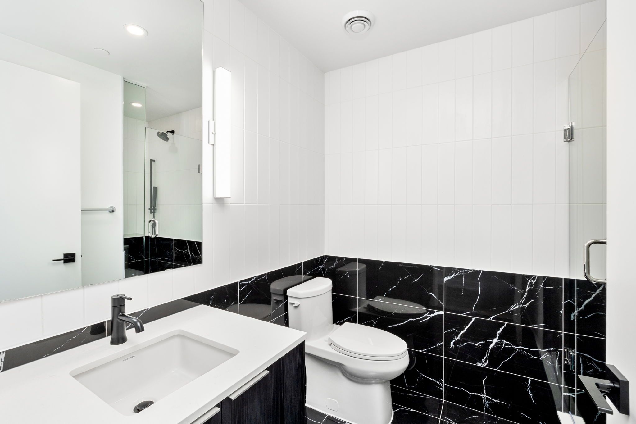 327 King Street W 4205