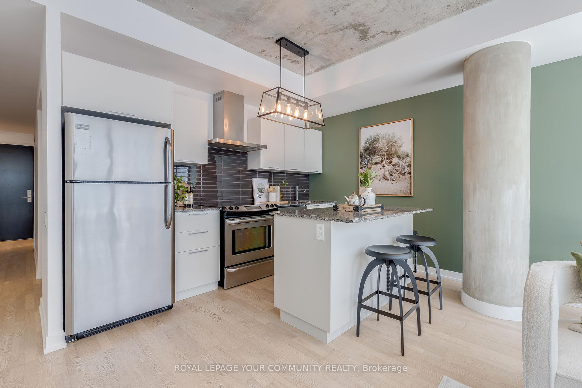 1 Bedroom Condo at 650 King, Toronto For sale