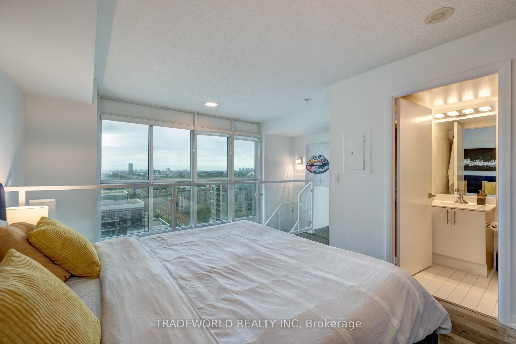 2 Bedrooms Condo at 155 Legion, Toronto For sale