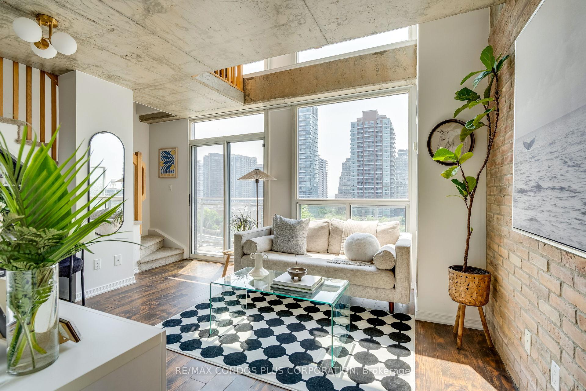 1 Bedroom Condo at 1029 King, Toronto For sale