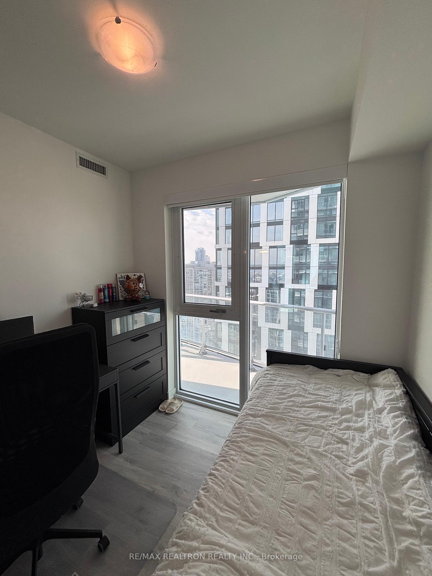 3 Bedrooms Condo at 100 Dalhousie, Toronto For sale