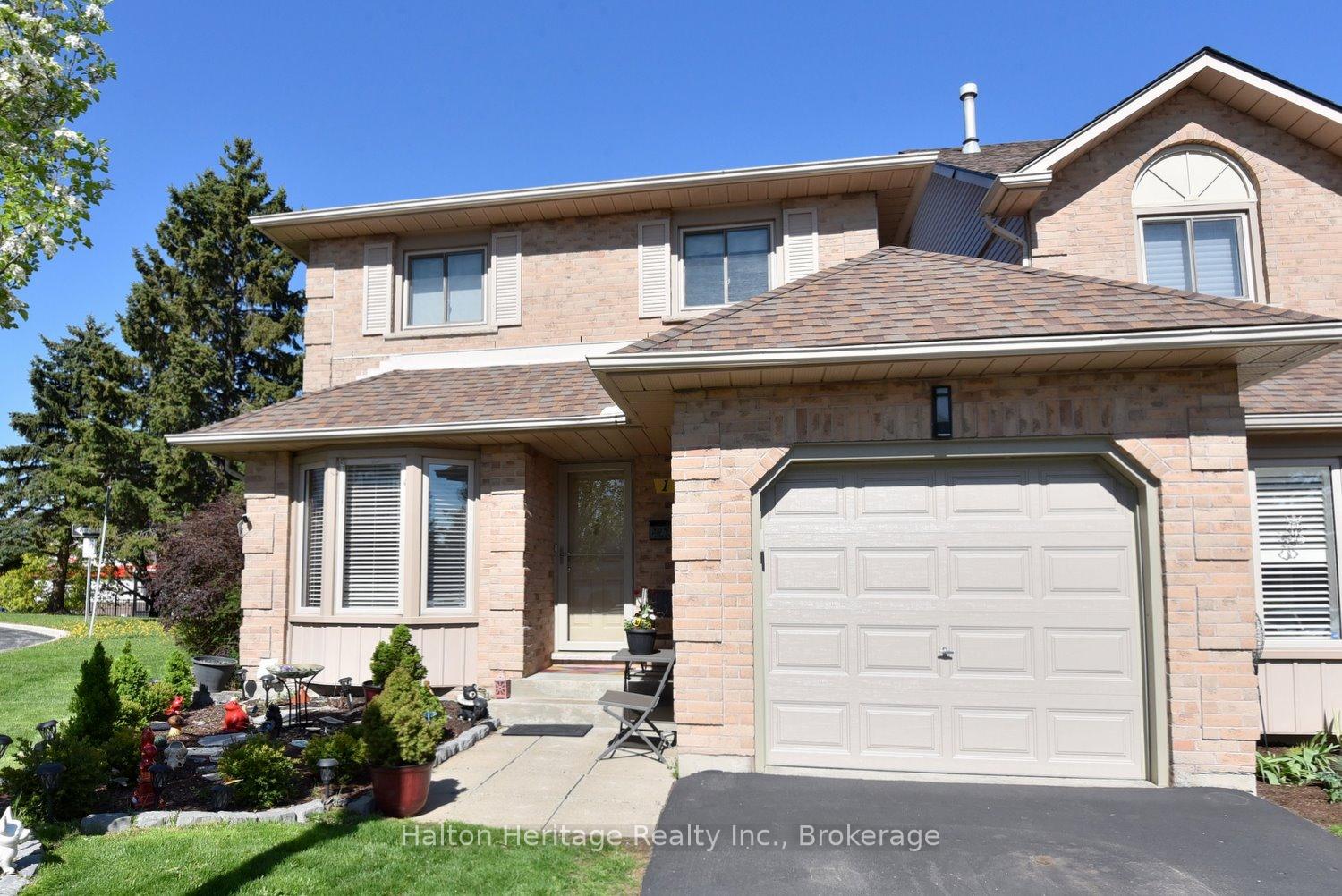 3 Bedrooms Condo at 503 8, Hamilton For sale