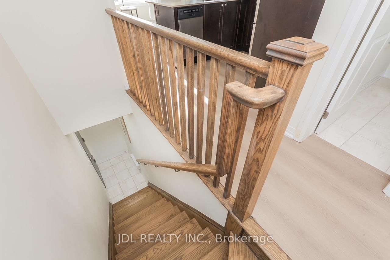 2 Bedrooms Condo at 175 William Duncan Rd,  Toronto For sale