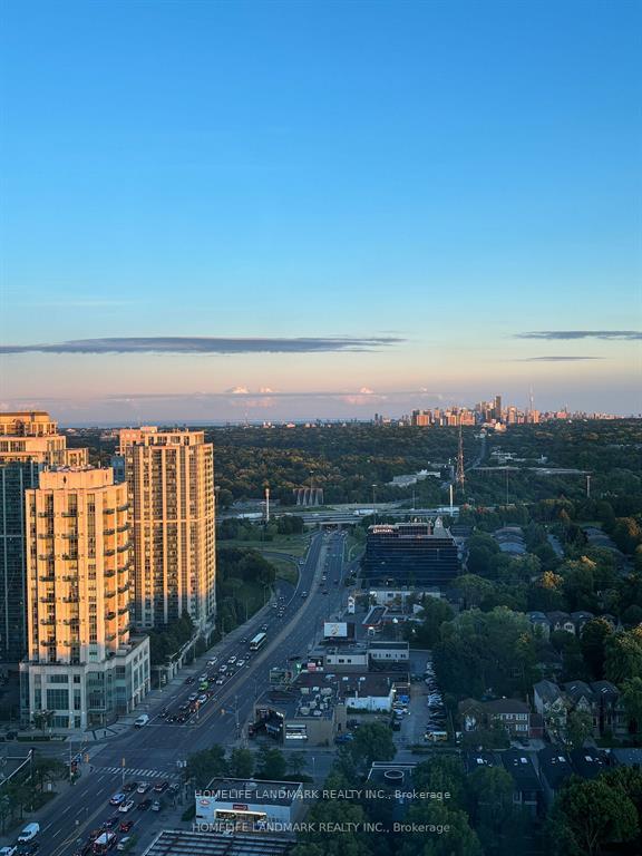 3 Bedrooms Condo at 11 Bogert, Toronto For sale