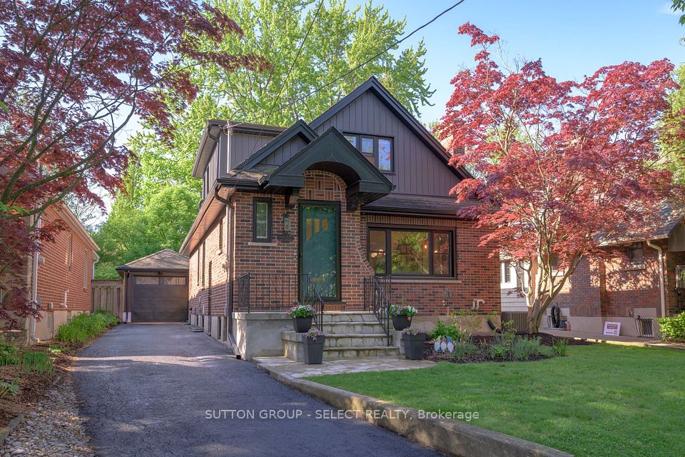 165 Devonshire Avenue