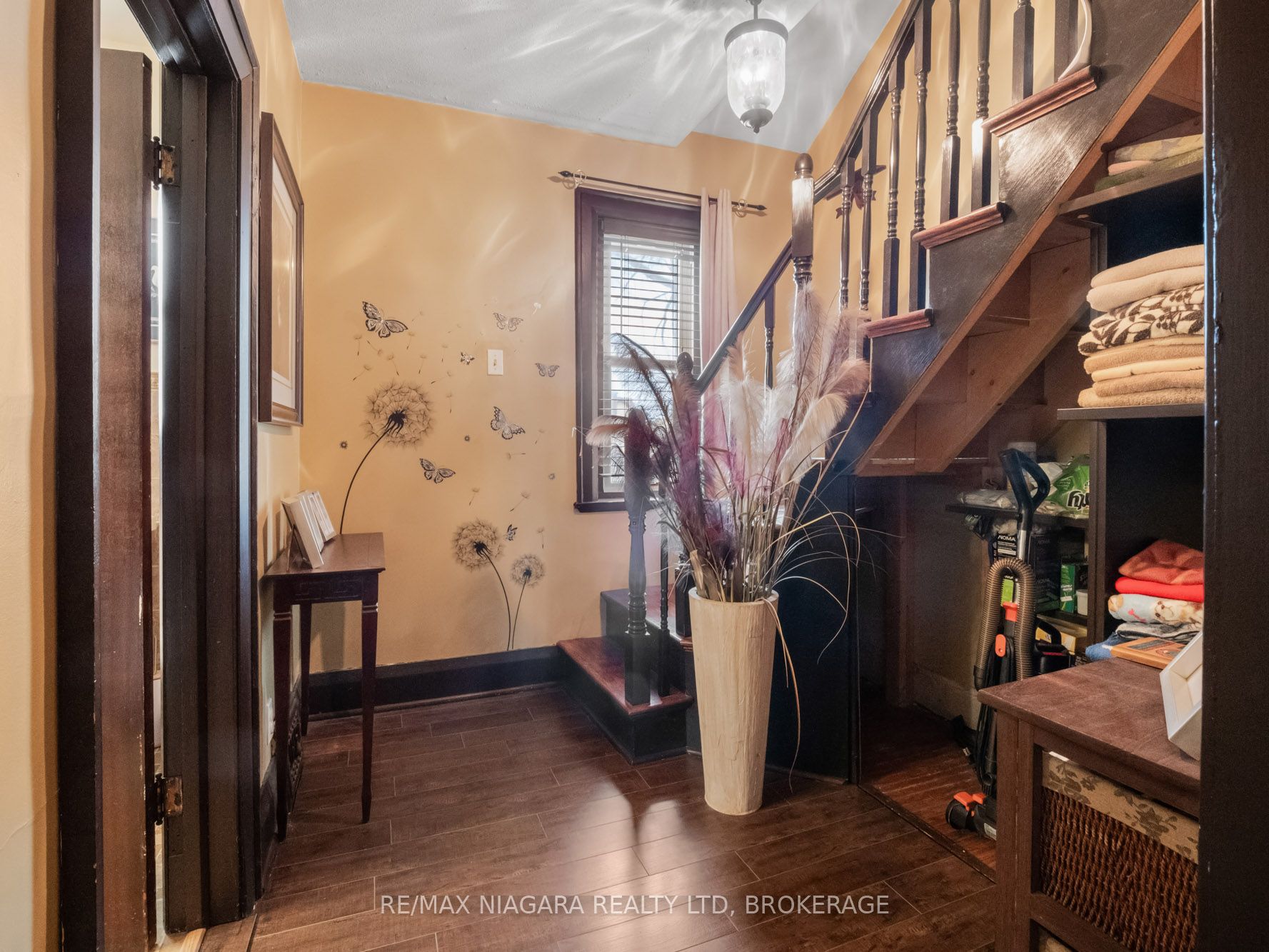 215 PHIPPS Street, Fort Erie, ON L2A 2V4