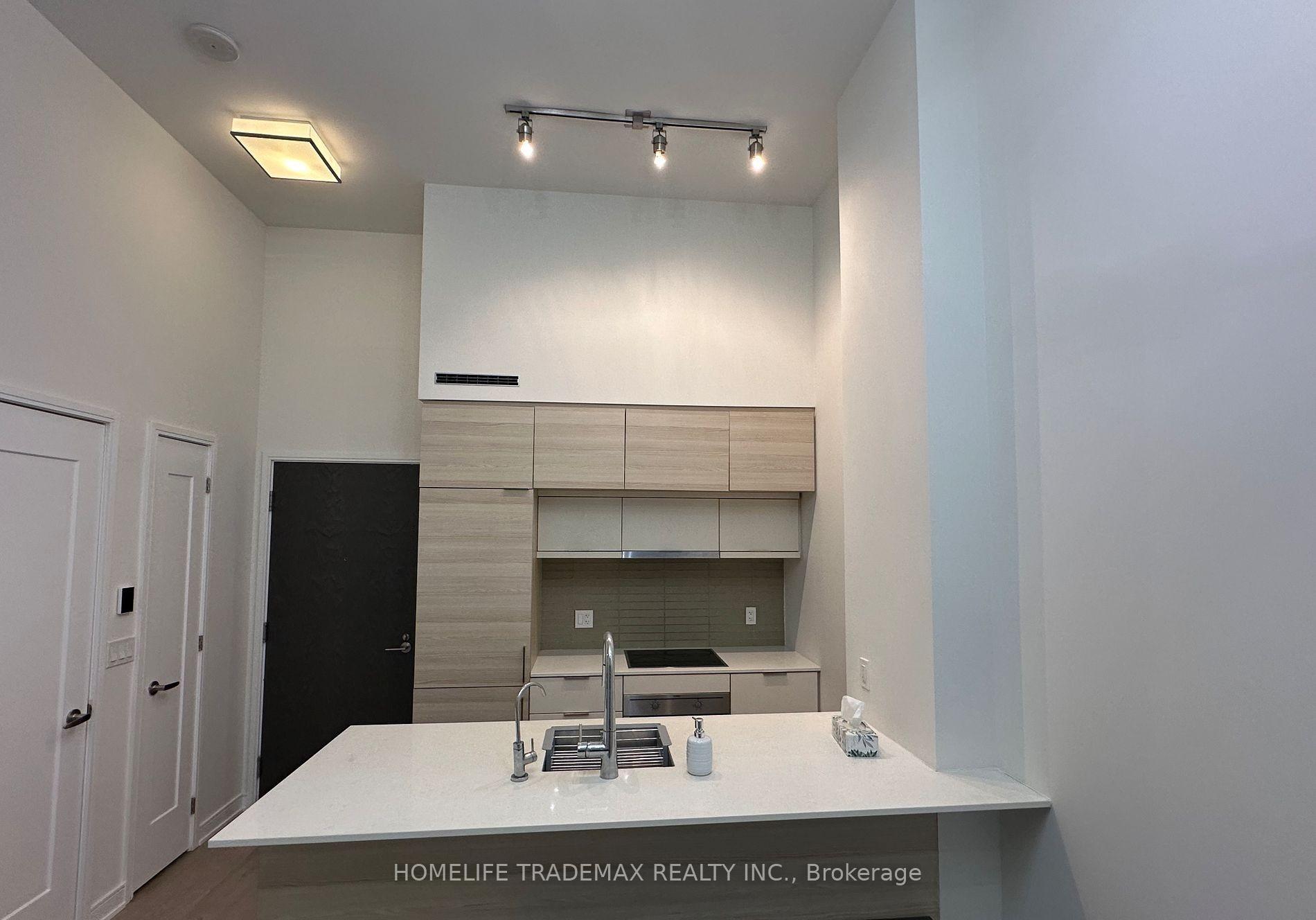 2 Bedrooms Condo at 88 Scott,  Toronto For sale