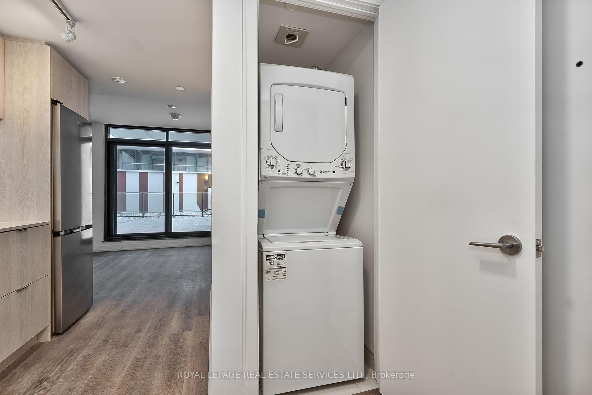 1 Bedroom Condo at 1 Jarvis, Hamilton For sale
