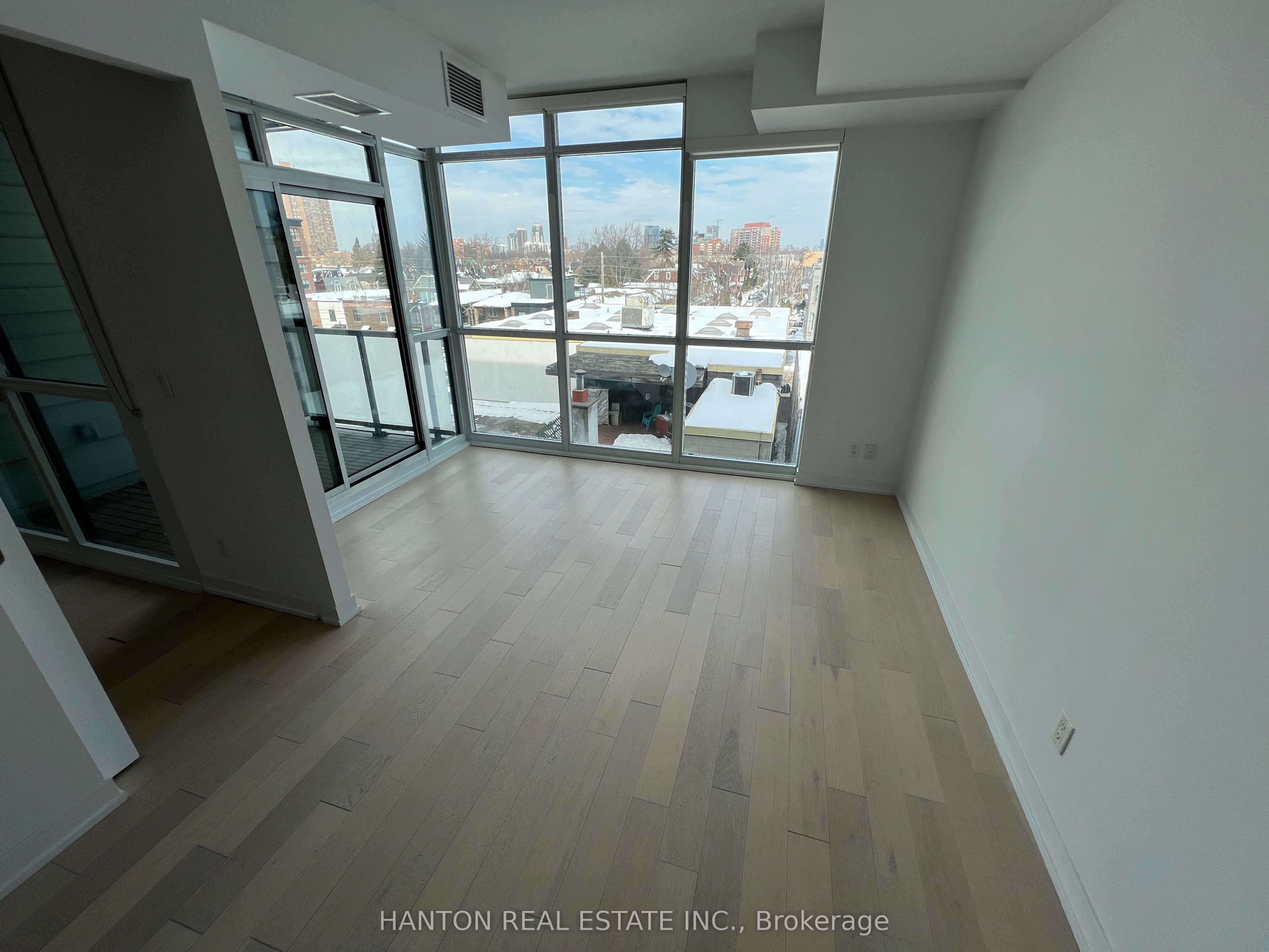36 Howard Park Avenue, #506