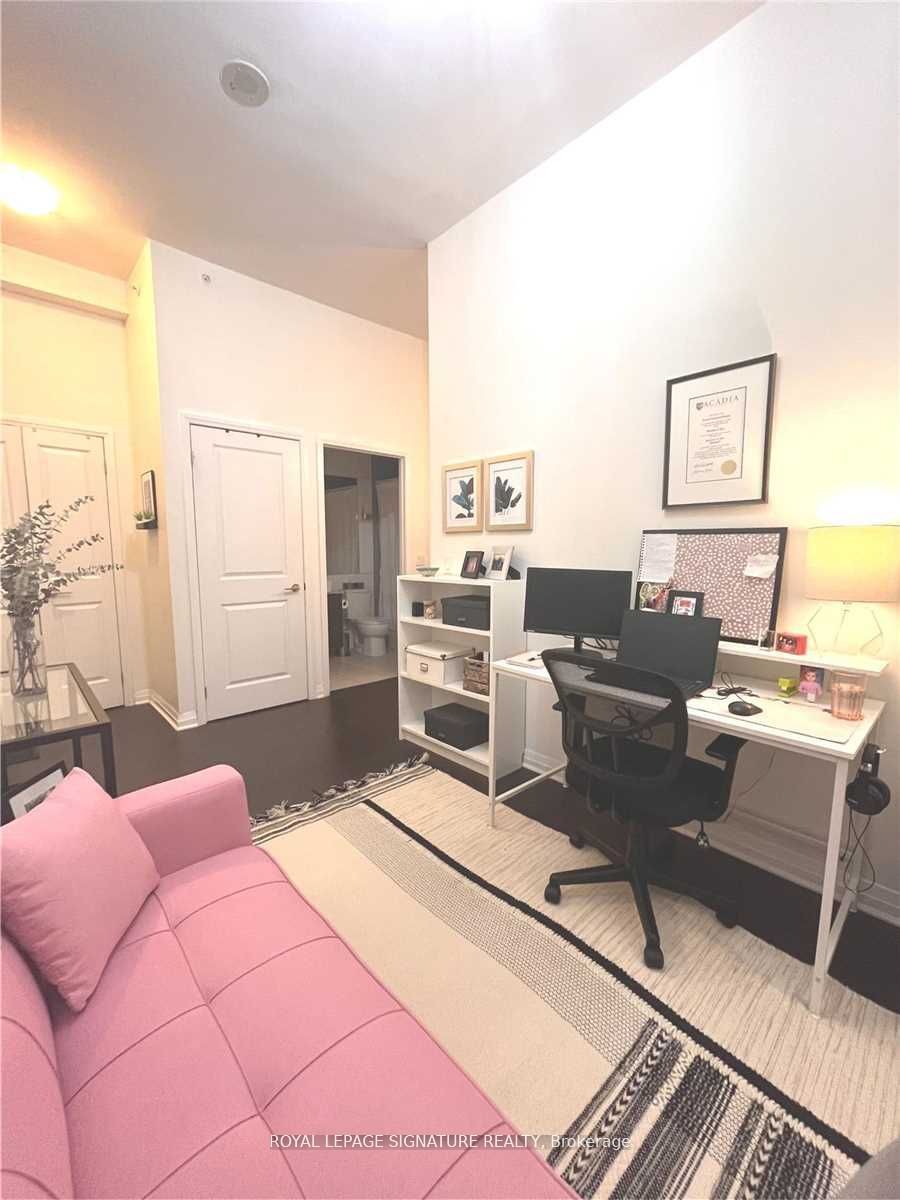 8 Mercer Street, #211