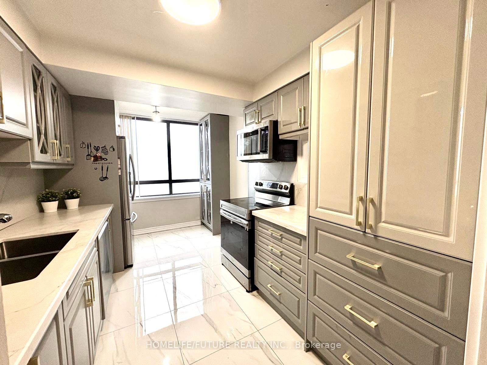 3 Bedrooms Condo at 75 Bamburgh,  Toronto For sale